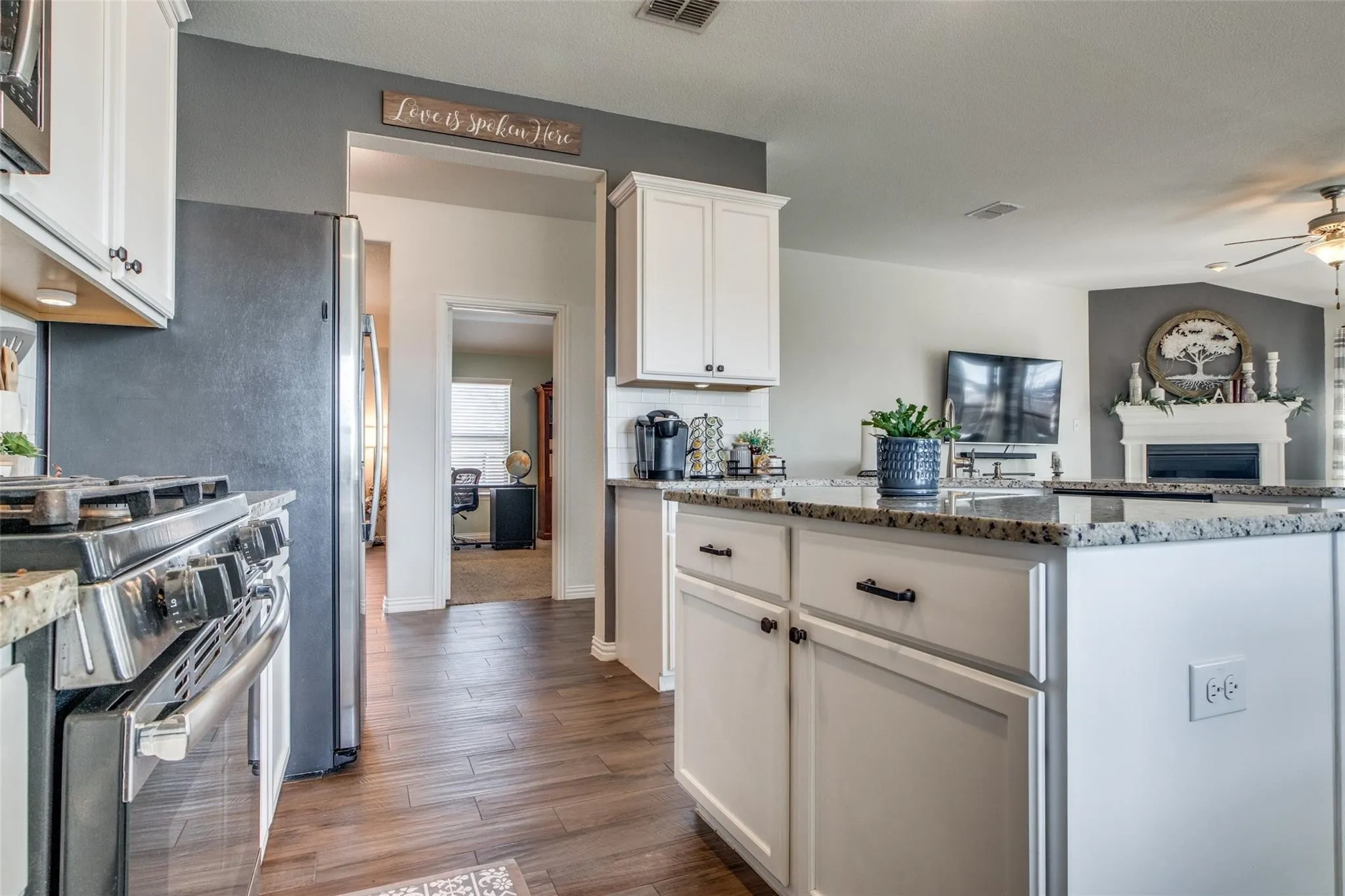 Single Family Residence For Rent in Collin County , 1203 Timberfalls Drive, Anna, Texas 75409, 4 Bedroom, 2 Bathroom, 1 Garage spaces, 1,999 Sqft, built in 2018, mls#21386200, Real Estate Agent in Anna, Homes For Rent in Collin county, Homes For Rent in Anna, Realtor in Anna Texas, Real Estate Brokerage Independent Realty Texas, Luminita Cordes Realtor