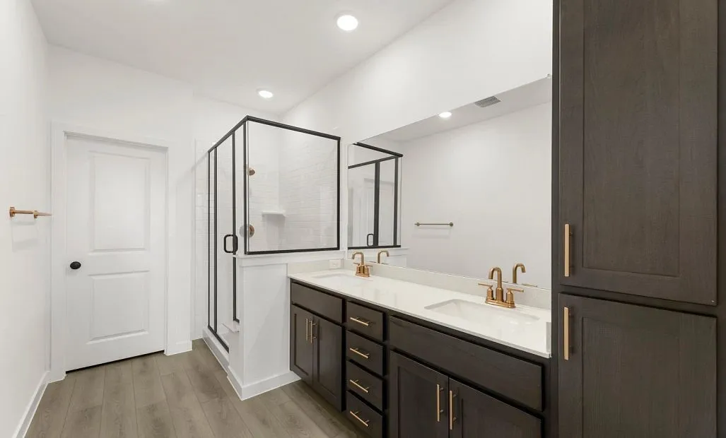 Primary Bathroom Representative Photo featuring the Laguna Collection