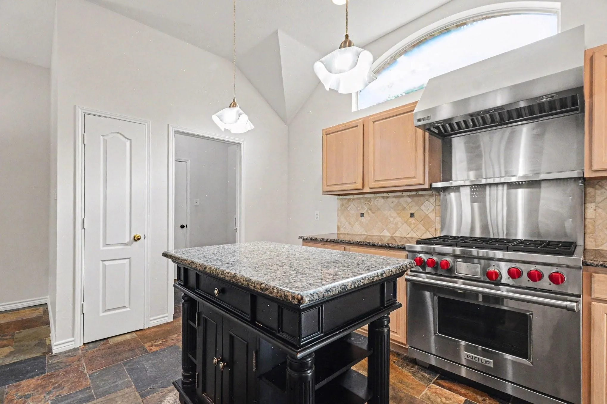 Single Family Residence For Sale in Collin County , 4581 Crown Ridge Drive, Plano, Texas 75024, 4 Bedroom, 2 Bathroom, 2 Garage spaces, 2,222 Sqft, built in 1997, mls#21388718, Real Estate Agent in Plano, Homes For Sale in Collin county, Homes For Sale in Plano, Realtor in Plano Texas, Real Estate Brokerage Independent Realty Texas, Luminita Cordes Realtor