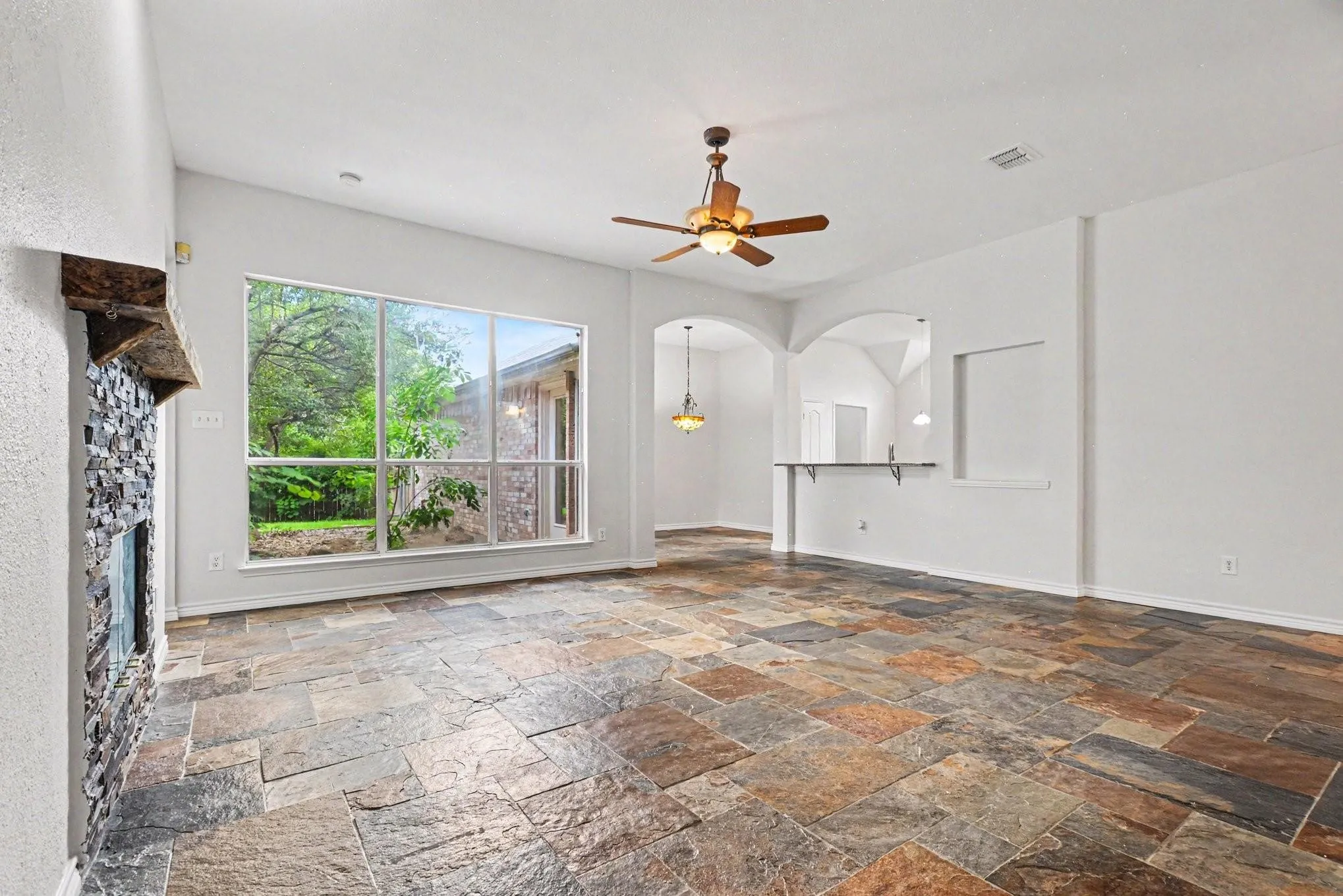 Single Family Residence For Sale in Collin County , 4581 Crown Ridge Drive, Plano, Texas 75024, 4 Bedroom, 2 Bathroom, 2 Garage spaces, 2,222 Sqft, built in 1997, mls#21388718, Real Estate Agent in Plano, Homes For Sale in Collin county, Homes For Sale in Plano, Realtor in Plano Texas, Real Estate Brokerage Independent Realty Texas, Luminita Cordes Realtor