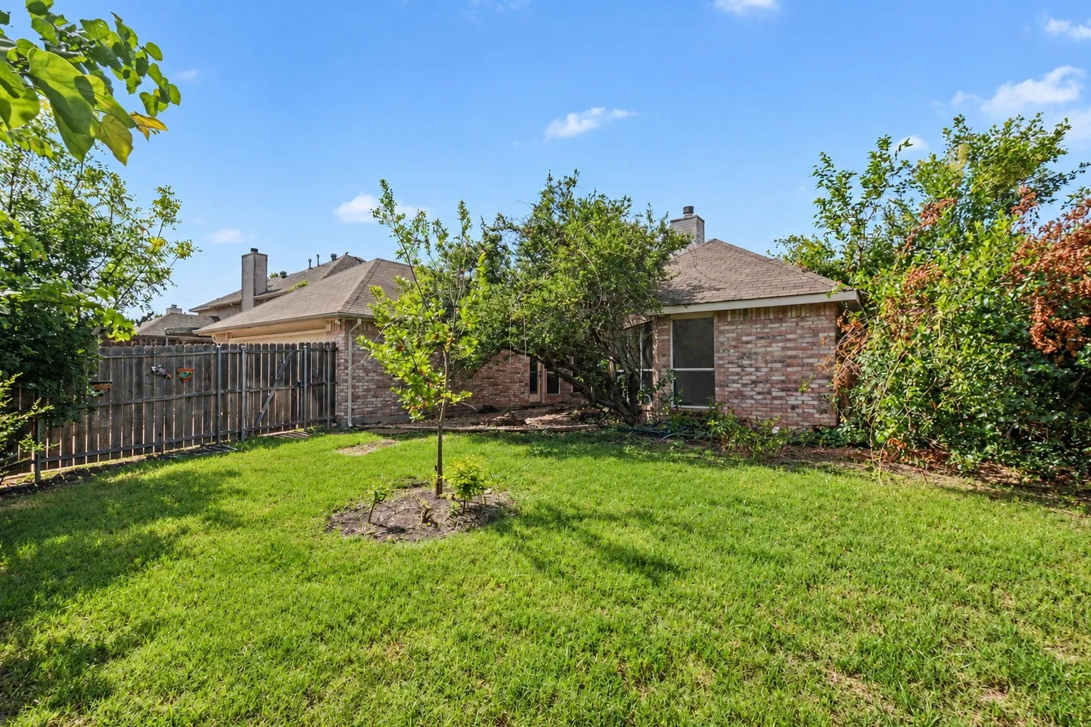 Single Family Residence For Sale in Collin County , 4581 Crown Ridge Drive, Plano, Texas 75024, 4 Bedroom, 2 Bathroom, 2 Garage spaces, 2,222 Sqft, built in 1997, mls#21388718, Real Estate Agent in Plano, Homes For Sale in Collin county, Homes For Sale in Plano, Realtor in Plano Texas, Real Estate Brokerage Independent Realty Texas, Luminita Cordes Realtor