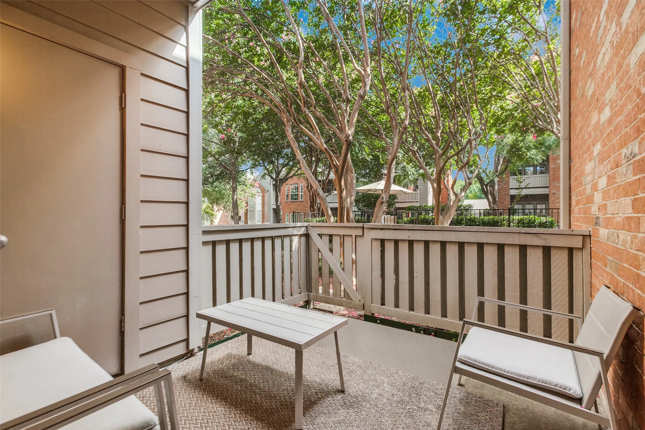 Condominium For Rent in Dallas County , 12660 Hillcrest Road 8101, Dallas, Texas 75230, 2 Bedroom, 2 Bathroom, Garage spaces, 1,144 Sqft, built in 1986, mls#21387639, Real Estate Agent in Dallas, Homes For Rent in Dallas county, Homes For Rent in Dallas, Realtor in Dallas Texas, Real Estate Brokerage Independent Realty Texas, Luminita Cordes Realtor