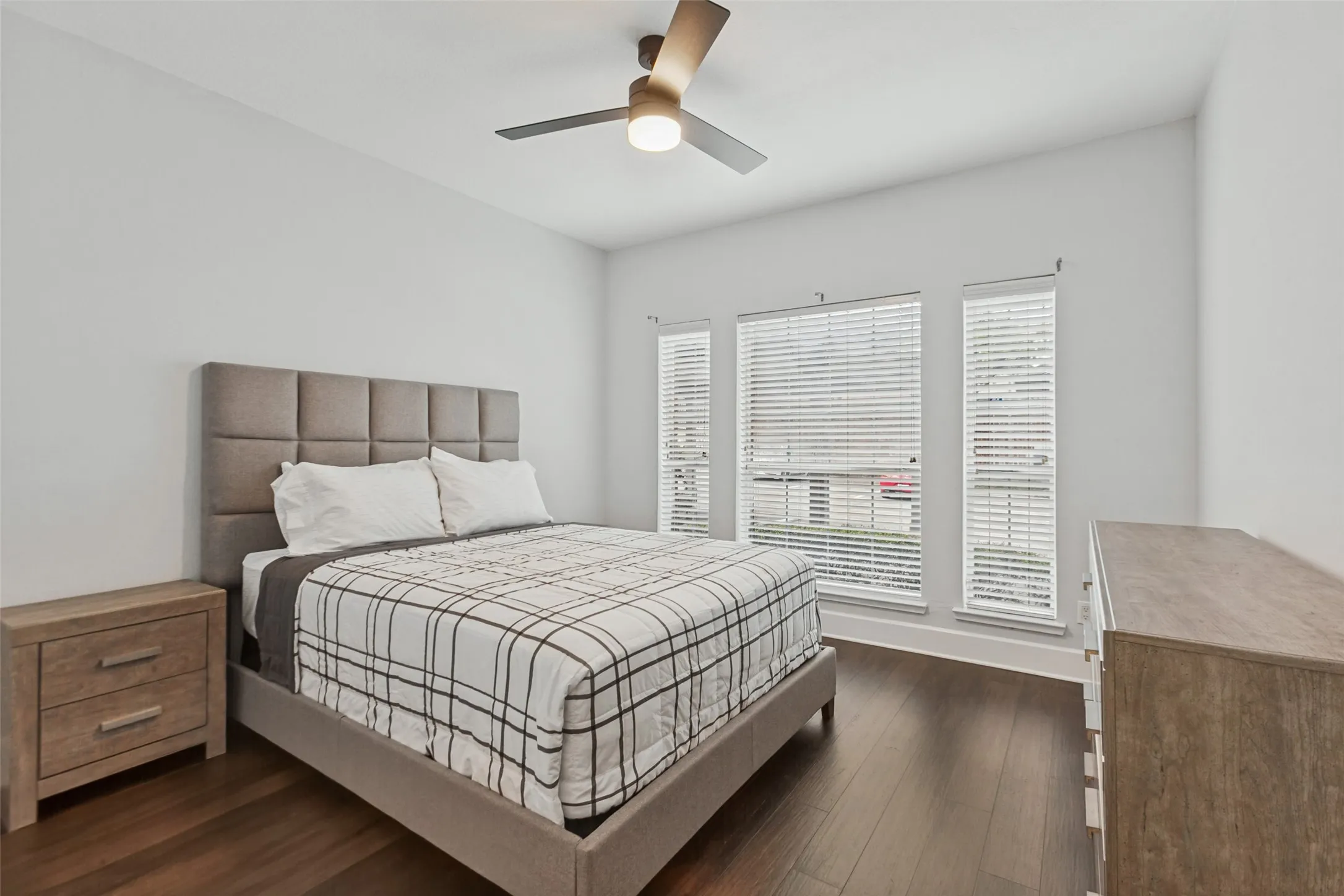 Condominium For Rent in Dallas County , 12660 Hillcrest Road 8101, Dallas, Texas 75230, 2 Bedroom, 2 Bathroom, Garage spaces, 1,144 Sqft, built in 1986, mls#21387639, Real Estate Agent in Dallas, Homes For Rent in Dallas county, Homes For Rent in Dallas, Realtor in Dallas Texas, Real Estate Brokerage Independent Realty Texas, Luminita Cordes Realtor