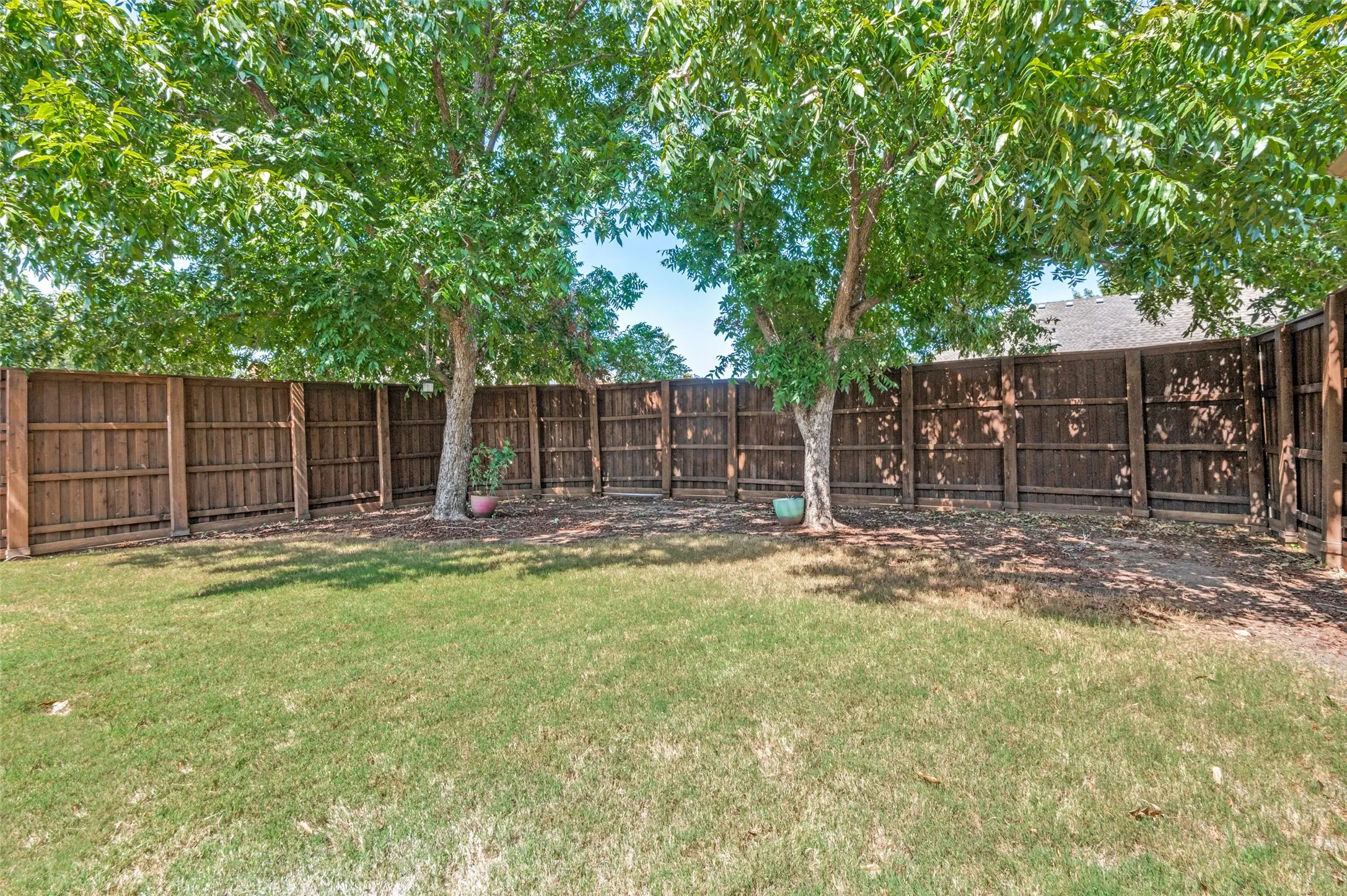 Single Family Residence For Sale in Denton County , 1432 Parkwood Drive, Carrollton, Texas 75007, 5 Bedroom, 4 Bathroom, 2 Garage spaces, 3,463 Sqft, built in 1998, mls#21385594, Real Estate Agent in Carrollton, Homes For Sale in Denton county, Homes For Sale in Carrollton, Realtor in Carrollton Texas, Real Estate Brokerage Independent Realty Texas, Luminita Cordes Realtor