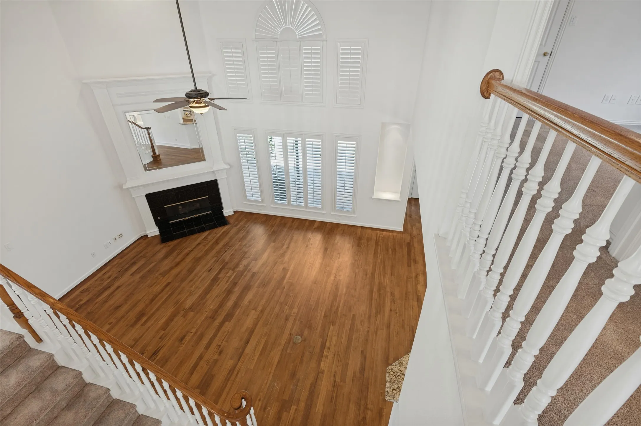 Single Family Residence For Sale in Denton County , 1432 Parkwood Drive, Carrollton, Texas 75007, 5 Bedroom, 4 Bathroom, 2 Garage spaces, 3,463 Sqft, built in 1998, mls#21385594, Real Estate Agent in Carrollton, Homes For Sale in Denton county, Homes For Sale in Carrollton, Realtor in Carrollton Texas, Real Estate Brokerage Independent Realty Texas, Luminita Cordes Realtor