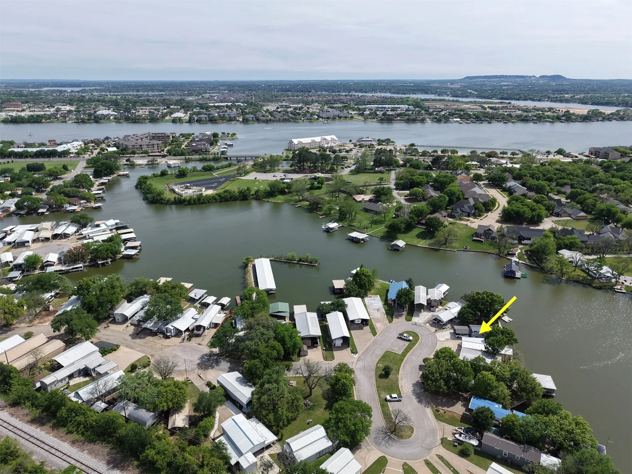 Single Family Residence For Sale in Hood County , 817 Brazos Harbor Circle, Granbury, Texas 76048, 1 Bedroom, 1 Bathroom, Garage spaces, 399 Sqft, built in 2023, mls#21387726, Real Estate Agent in Granbury, Homes For Sale in Hood county, Homes For Sale in Granbury, Realtor in Granbury Texas, Real Estate Brokerage Independent Realty Texas, Luminita Cordes Realtor