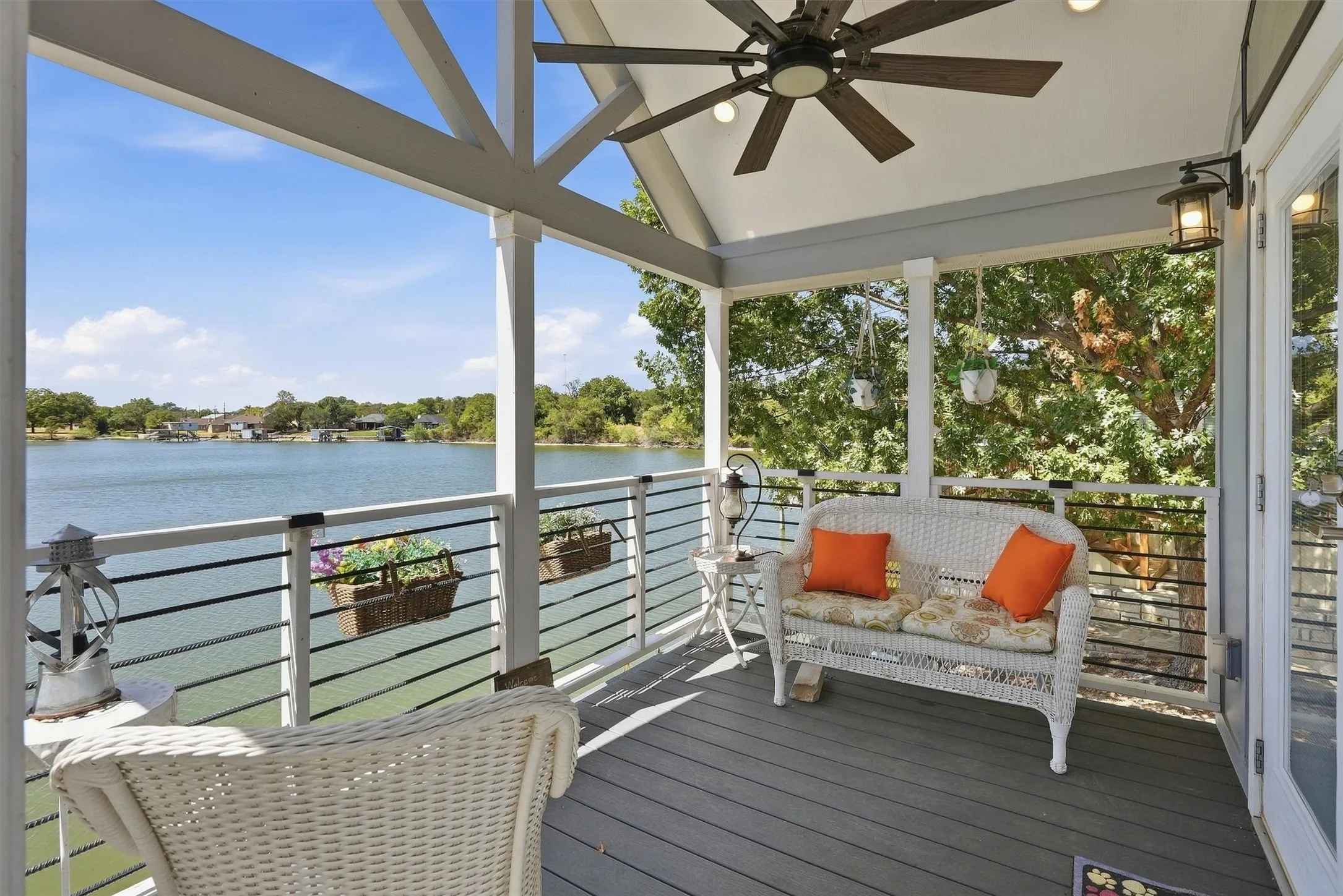 Single Family Residence For Sale in Hood County , 817 Brazos Harbor Circle, Granbury, Texas 76048, 1 Bedroom, 1 Bathroom, Garage spaces, 399 Sqft, built in 2023, mls#21387726, Real Estate Agent in Granbury, Homes For Sale in Hood county, Homes For Sale in Granbury, Realtor in Granbury Texas, Real Estate Brokerage Independent Realty Texas, Luminita Cordes Realtor