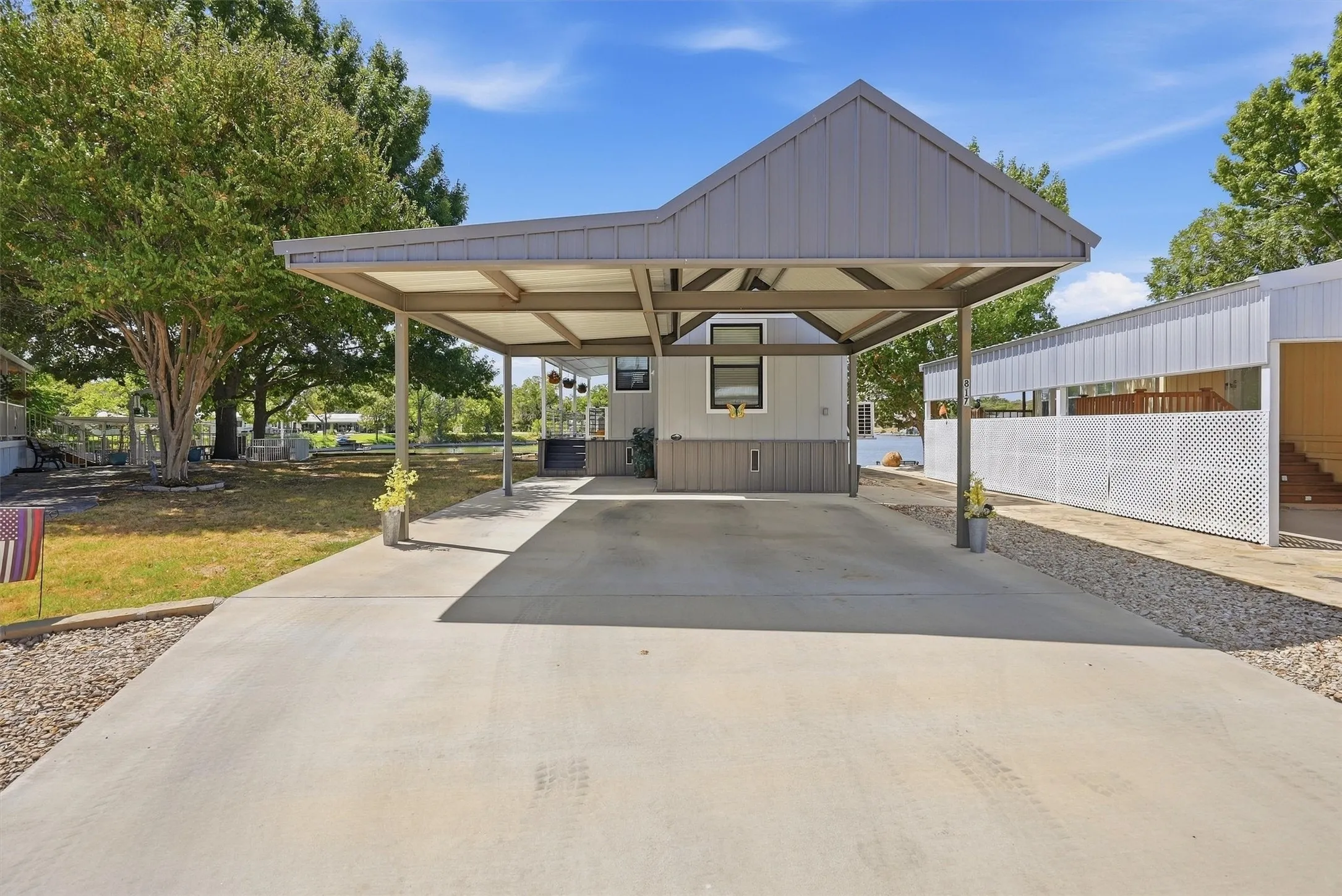 Single Family Residence For Sale in Hood County , 817 Brazos Harbor Circle, Granbury, Texas 76048, 1 Bedroom, 1 Bathroom, Garage spaces, 399 Sqft, built in 2023, mls#21387726, Real Estate Agent in Granbury, Homes For Sale in Hood county, Homes For Sale in Granbury, Realtor in Granbury Texas, Real Estate Brokerage Independent Realty Texas, Luminita Cordes Realtor