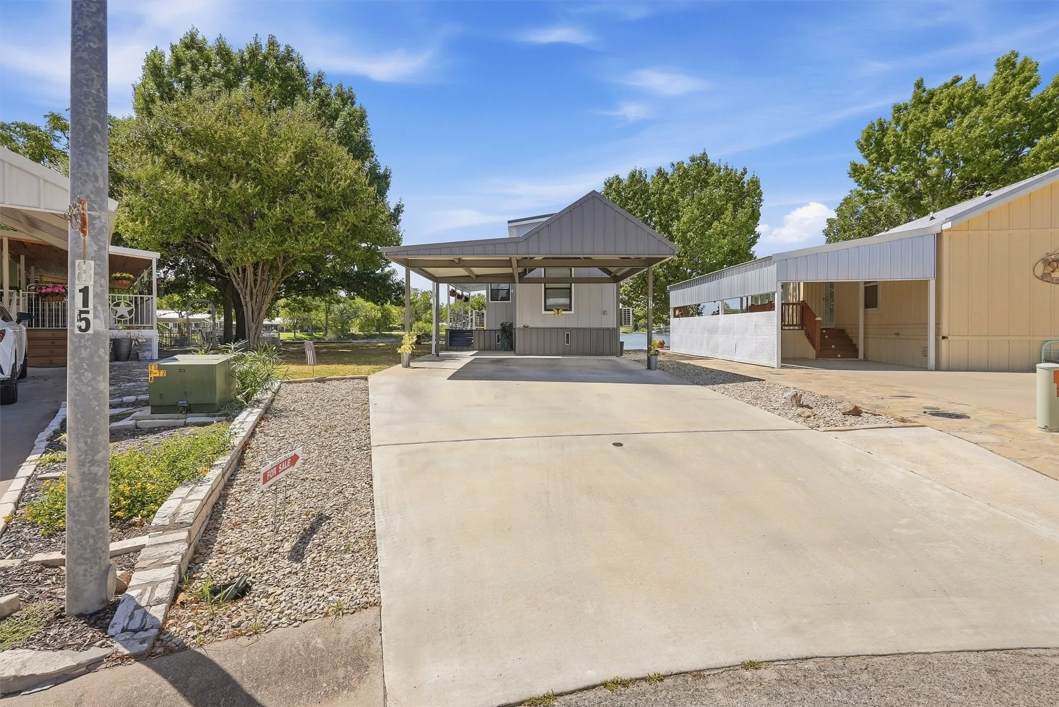 Single Family Residence For Sale in Hood County , 817 Brazos Harbor Circle, Granbury, Texas 76048, 1 Bedroom, 1 Bathroom, Garage spaces, 399 Sqft, built in 2023, mls#21387726, Real Estate Agent in Granbury, Homes For Sale in Hood county, Homes For Sale in Granbury, Realtor in Granbury Texas, Real Estate Brokerage Independent Realty Texas, Luminita Cordes Realtor
