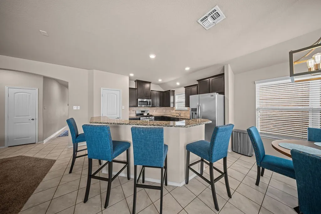 Single Family Residence For Sale in Denton County , 908 Lake Sierra Way, Little Elm, Texas 75068, 3 Bedroom, 2 Bathroom, 2 Garage spaces, 1,686 Sqft, built in 2017, mls#21388699, Real Estate Agent in Little Elm, Homes For Sale in Denton county, Homes For Sale in Little Elm, Realtor in Little Elm Texas, Real Estate Brokerage Independent Realty Texas, Luminita Cordes Realtor