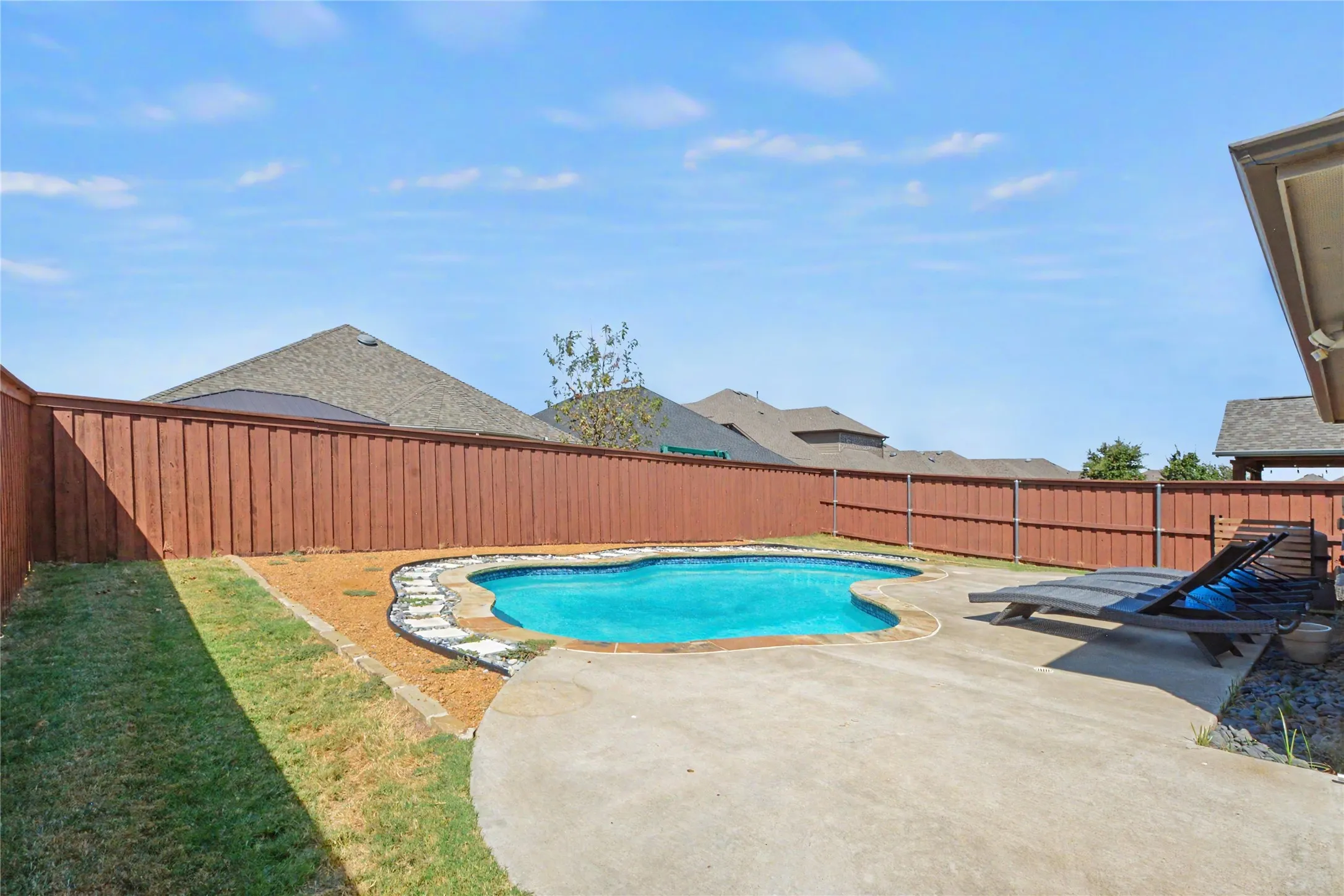 Single Family Residence For Sale in Collin County , 3829 Hereford Pass, Celina, Texas 75009, 3 Bedroom, 2 Bathroom, 2 Garage spaces, 1,974 Sqft, built in 2018, mls#21386039, Real Estate Agent in Celina, Homes For Sale in Collin county, Homes For Sale in Celina, Realtor in Celina Texas, Real Estate Brokerage Independent Realty Texas, Luminita Cordes Realtor
