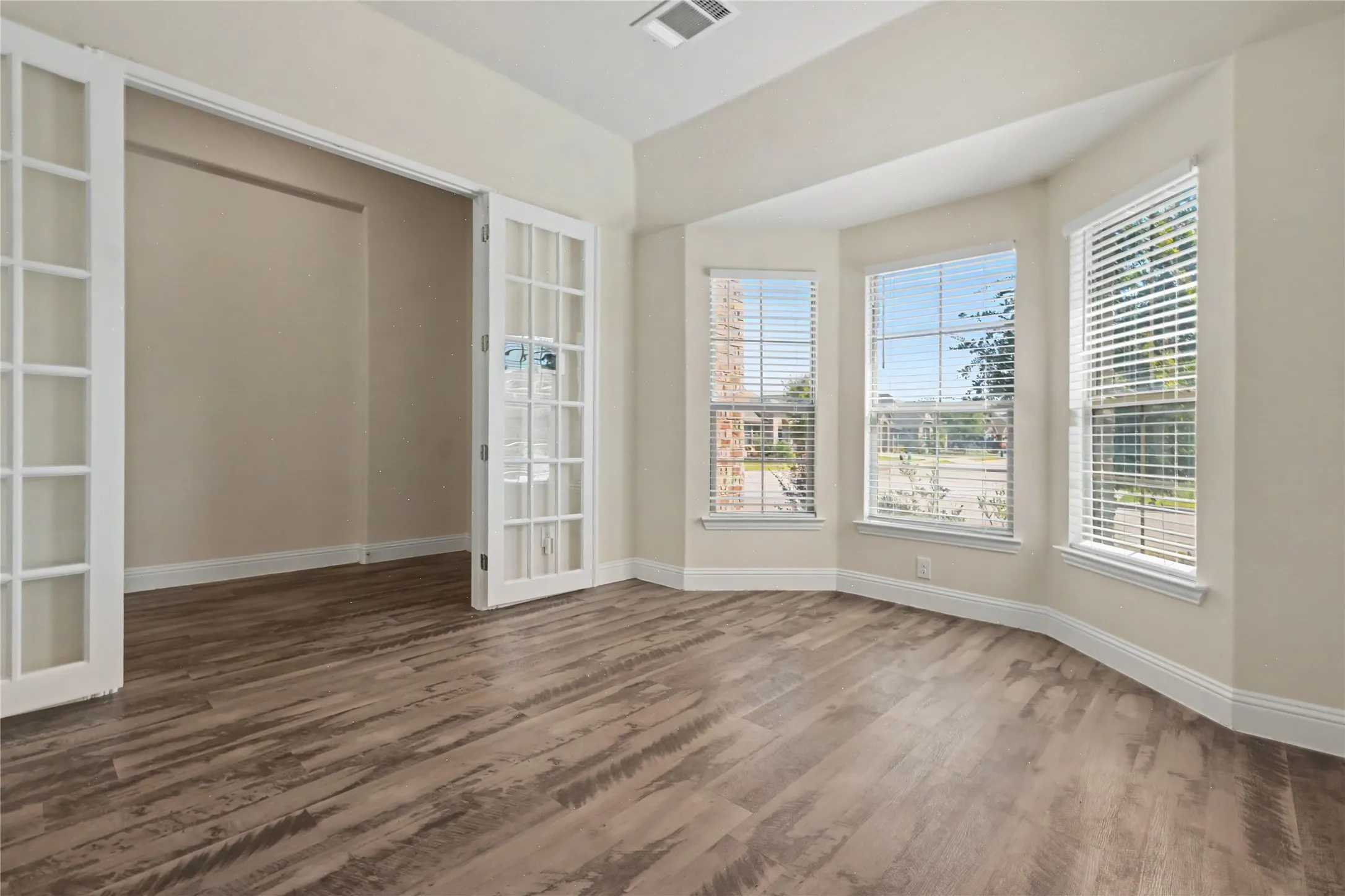 Single Family Residence For Sale in Collin County , 3829 Hereford Pass, Celina, Texas 75009, 3 Bedroom, 2 Bathroom, 2 Garage spaces, 1,974 Sqft, built in 2018, mls#21386039, Real Estate Agent in Celina, Homes For Sale in Collin county, Homes For Sale in Celina, Realtor in Celina Texas, Real Estate Brokerage Independent Realty Texas, Luminita Cordes Realtor