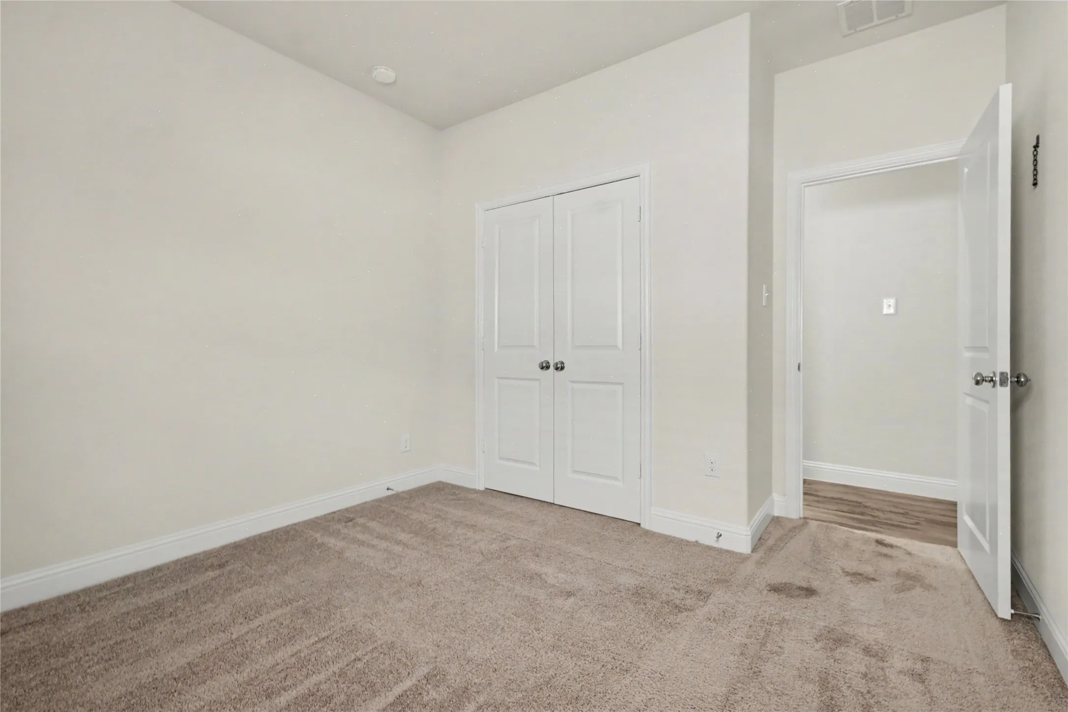 Single Family Residence For Sale in Collin County , 3829 Hereford Pass, Celina, Texas 75009, 3 Bedroom, 2 Bathroom, 2 Garage spaces, 1,974 Sqft, built in 2018, mls#21386039, Real Estate Agent in Celina, Homes For Sale in Collin county, Homes For Sale in Celina, Realtor in Celina Texas, Real Estate Brokerage Independent Realty Texas, Luminita Cordes Realtor