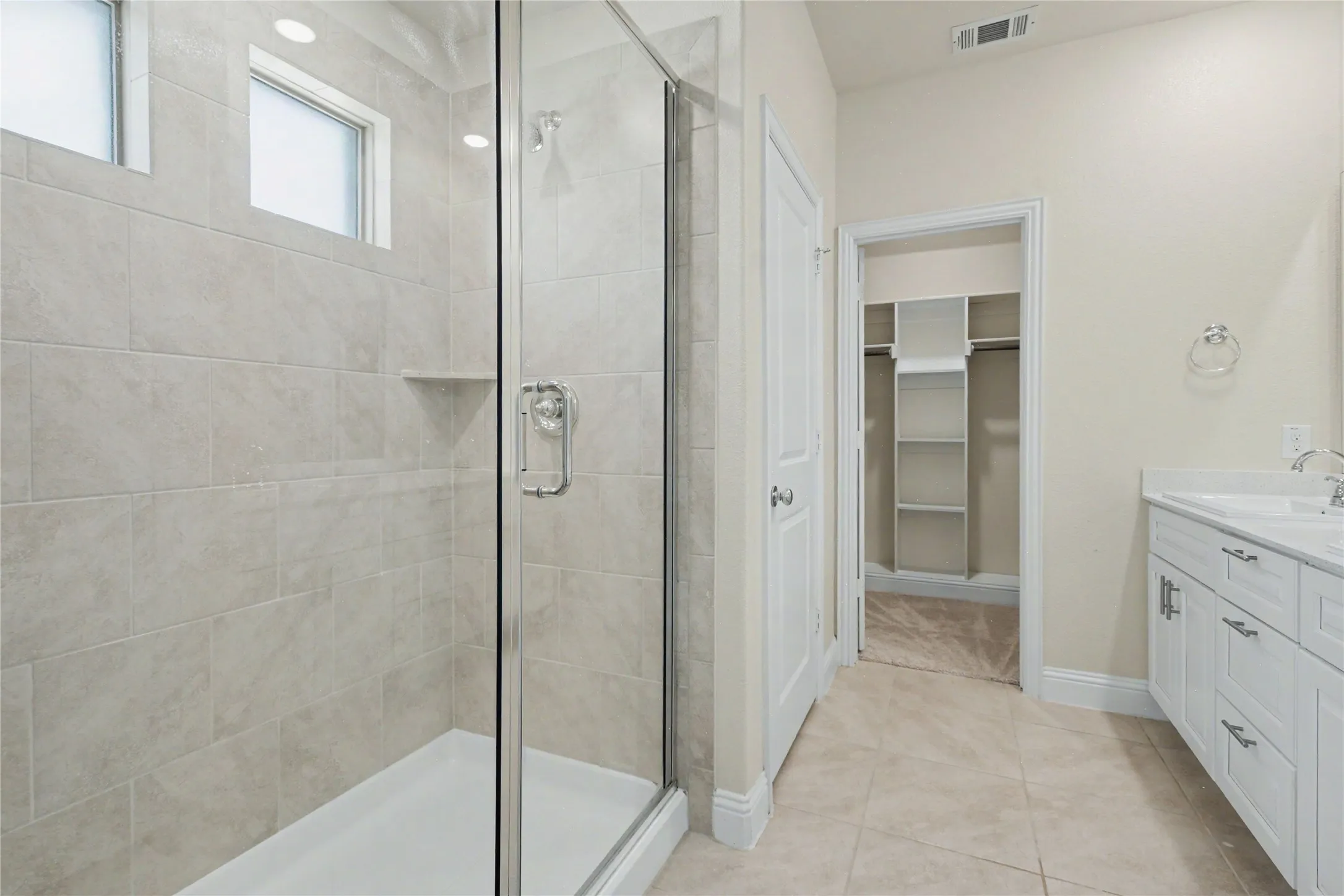 Single Family Residence For Sale in Collin County , 3829 Hereford Pass, Celina, Texas 75009, 3 Bedroom, 2 Bathroom, 2 Garage spaces, 1,974 Sqft, built in 2018, mls#21386039, Real Estate Agent in Celina, Homes For Sale in Collin county, Homes For Sale in Celina, Realtor in Celina Texas, Real Estate Brokerage Independent Realty Texas, Luminita Cordes Realtor