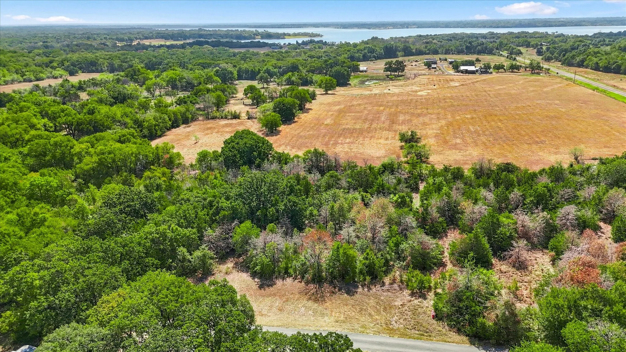 Another view showing close distance to Navarro Mills Lake.