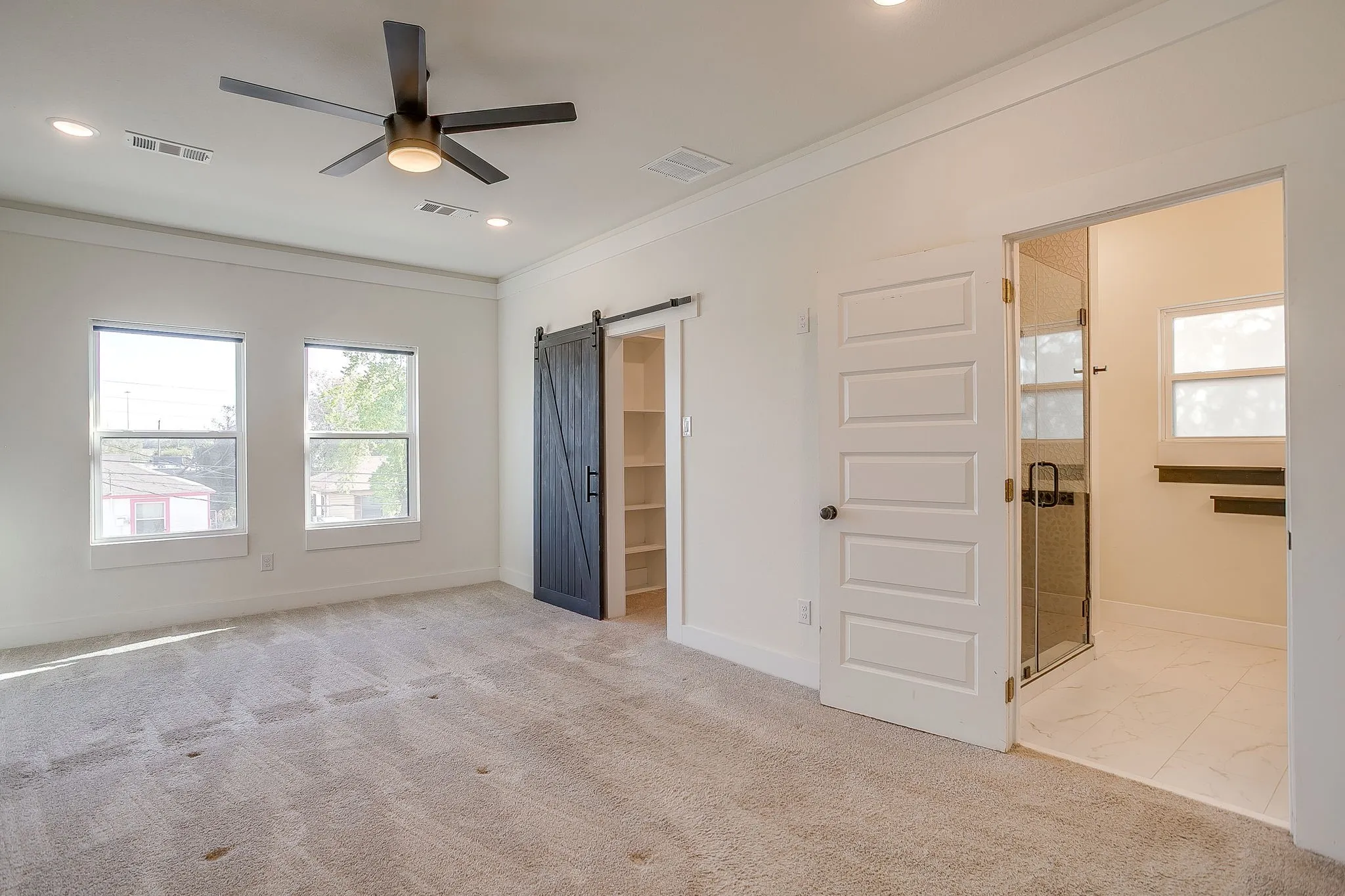 Single Family Residence For Rent in Tarrant County , 2921 Gipson Street, Fort Worth, Texas 76111, 3 Bedroom, 3 Bathroom, 2 Garage spaces, 1,632 Sqft, built in 2022, mls#21388756, Real Estate Agent in Fort Worth, Homes For Rent in Tarrant county, Homes For Rent in Fort Worth, Realtor in Fort Worth Texas, Real Estate Brokerage Independent Realty Texas, Luminita Cordes Realtor