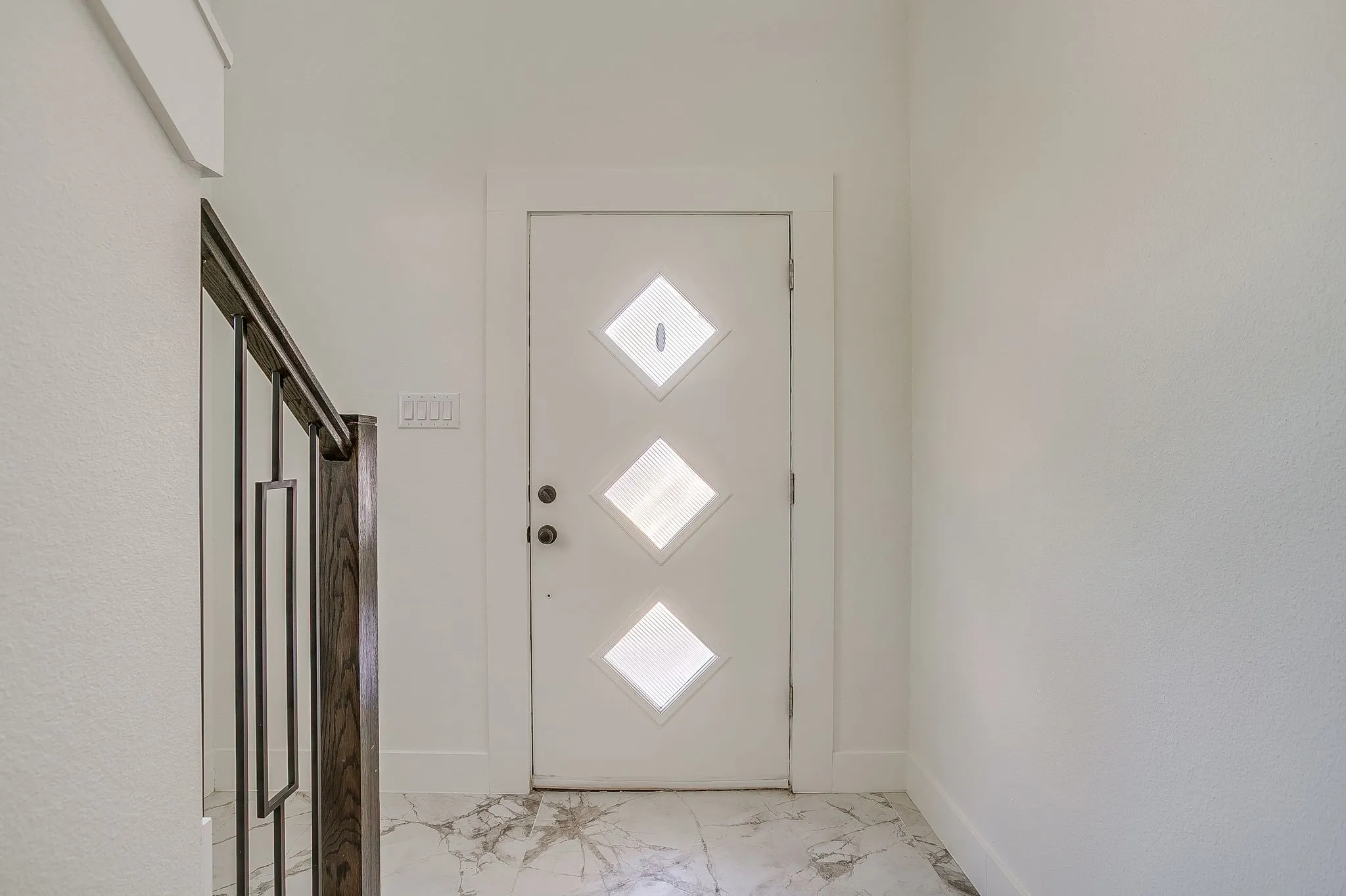 Single Family Residence For Rent in Tarrant County , 2921 Gipson Street, Fort Worth, Texas 76111, 3 Bedroom, 3 Bathroom, 2 Garage spaces, 1,632 Sqft, built in 2022, mls#21388756, Real Estate Agent in Fort Worth, Homes For Rent in Tarrant county, Homes For Rent in Fort Worth, Realtor in Fort Worth Texas, Real Estate Brokerage Independent Realty Texas, Luminita Cordes Realtor