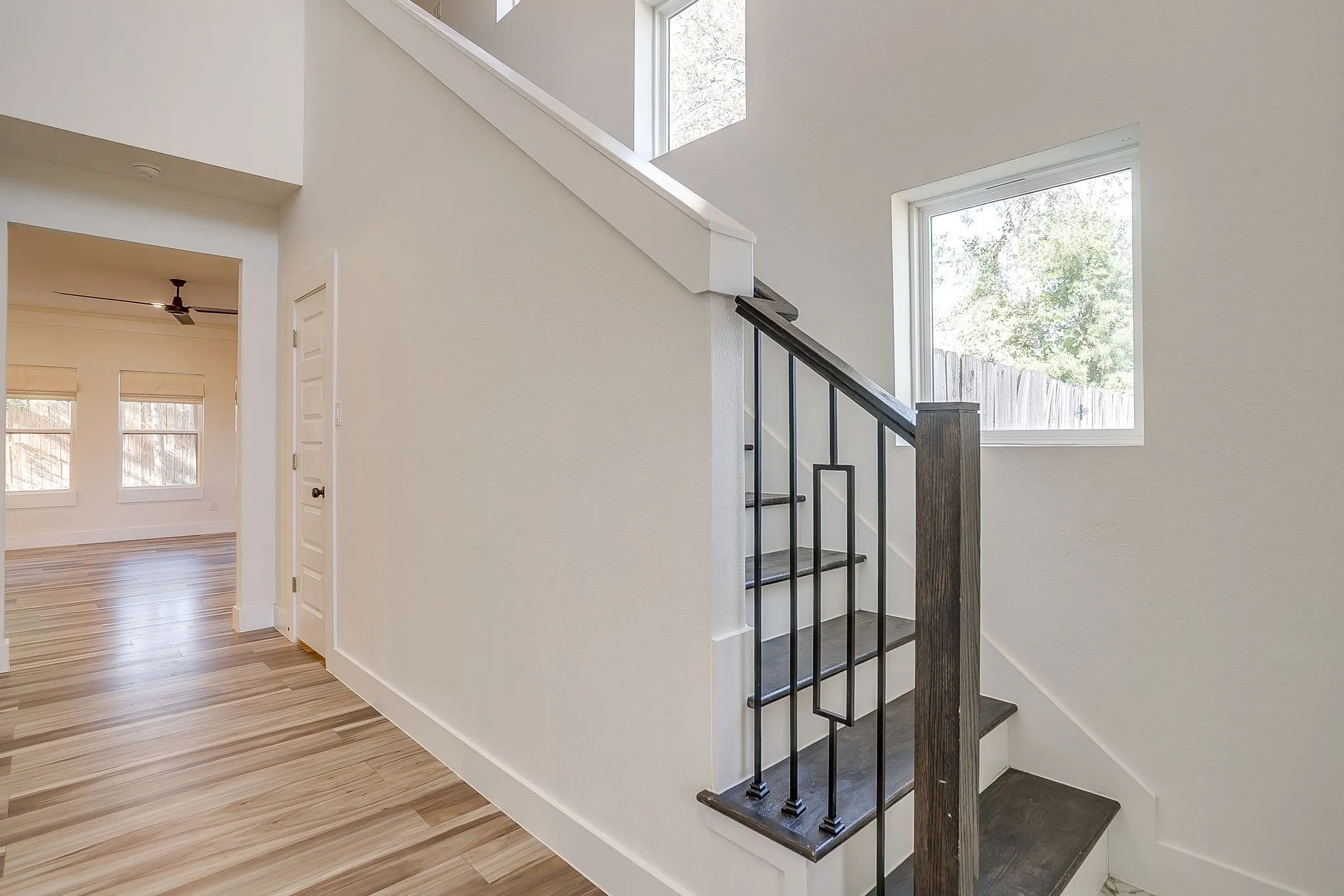 Single Family Residence For Rent in Tarrant County , 2921 Gipson Street, Fort Worth, Texas 76111, 3 Bedroom, 3 Bathroom, 2 Garage spaces, 1,632 Sqft, built in 2022, mls#21388756, Real Estate Agent in Fort Worth, Homes For Rent in Tarrant county, Homes For Rent in Fort Worth, Realtor in Fort Worth Texas, Real Estate Brokerage Independent Realty Texas, Luminita Cordes Realtor