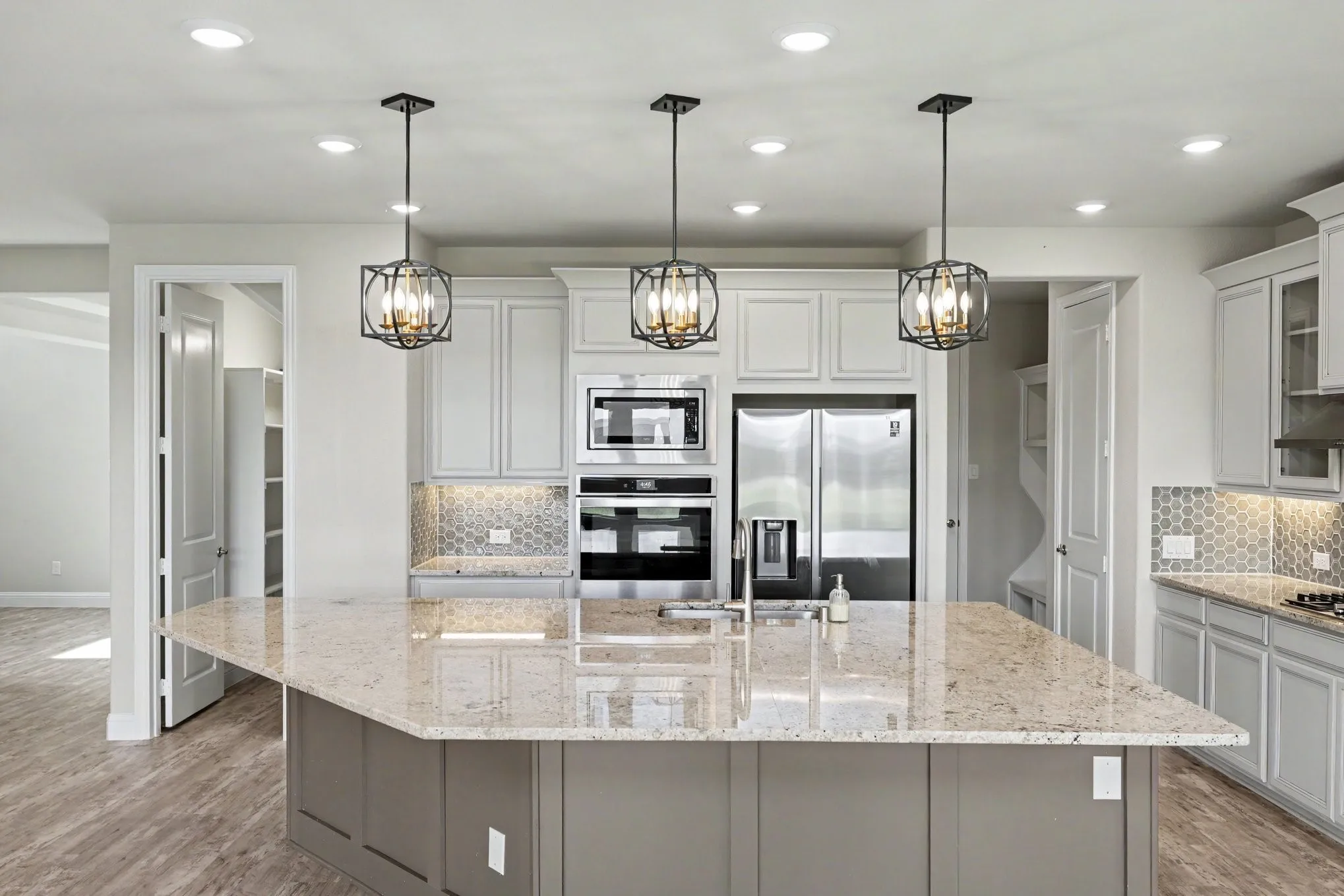 Single Family Residence For Rent in Denton County , 2317 Willow Garden Drive, Little Elm, Texas 75068, 5 Bedroom, 4 Bathroom, 2 Garage spaces, 3,496 Sqft, built in 2021, mls#21388755, Real Estate Agent in Little Elm, Homes For Rent in Denton county, Homes For Rent in Little Elm, Realtor in Little Elm Texas, Real Estate Brokerage Independent Realty Texas, Luminita Cordes Realtor