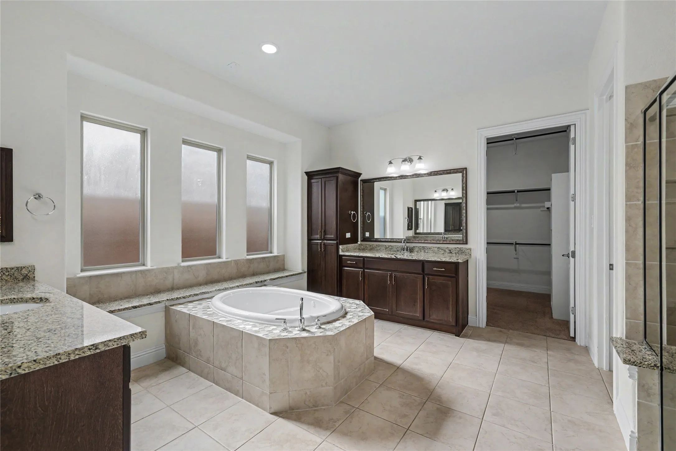 Single Family Residence For Sale in Tarrant County , 561 Letara Ranch Road, Haslet, Texas 76052, 4 Bedroom, 3 Bathroom, 3 Garage spaces, 3,744 Sqft, built in 2021, mls#21387604, Real Estate Agent in Haslet, Homes For Sale in Tarrant county, Homes For Sale in Haslet, Realtor in Haslet Texas, Real Estate Brokerage Independent Realty Texas, Luminita Cordes Realtor