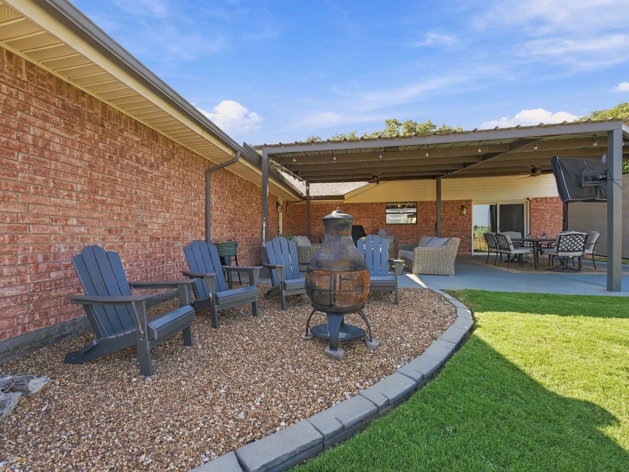 Single Family Residence For Sale in Montague County , 11563 State Highway 59 N, Montague, Texas 76251, 3 Bedroom, 2 Bathroom, 3 Garage spaces, 2,440 Sqft, built in 1992, mls#21388048, Real Estate Agent in Montague, Homes For Sale in Montague county, Homes For Sale in Montague, Realtor in Montague Texas, Real Estate Brokerage Independent Realty Texas, Luminita Cordes Realtor