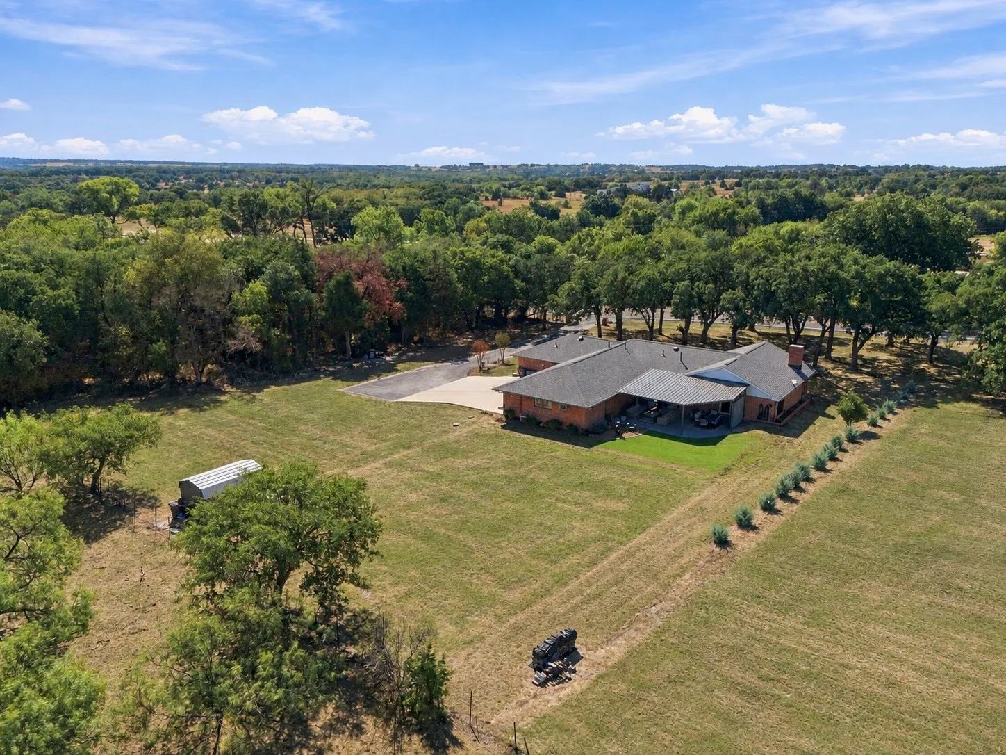 Single Family Residence For Sale in Montague County , 11563 State Highway 59 N, Montague, Texas 76251, 3 Bedroom, 2 Bathroom, 3 Garage spaces, 2,440 Sqft, built in 1992, mls#21388048, Real Estate Agent in Montague, Homes For Sale in Montague county, Homes For Sale in Montague, Realtor in Montague Texas, Real Estate Brokerage Independent Realty Texas, Luminita Cordes Realtor