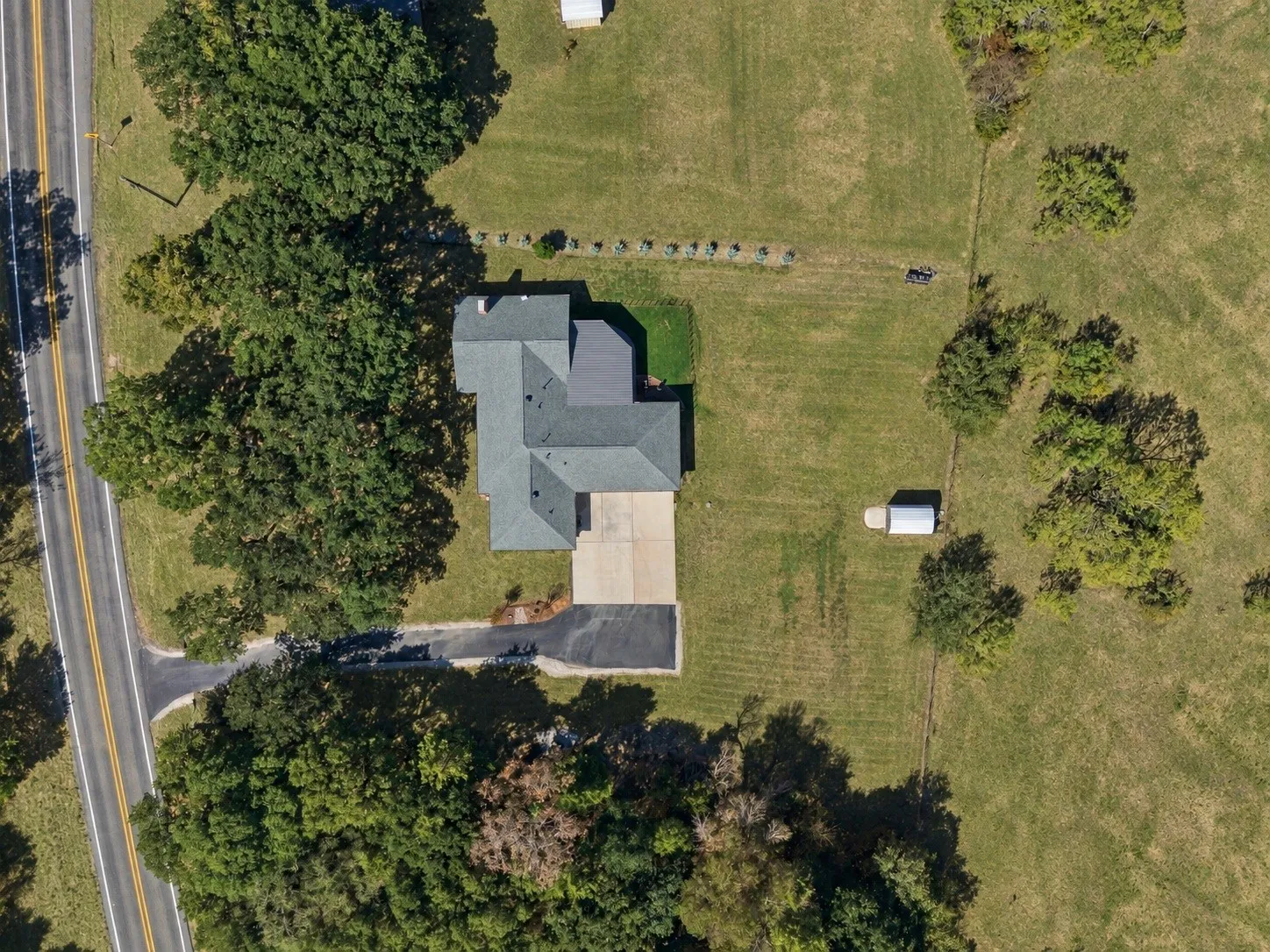 Single Family Residence For Sale in Montague County , 11563 State Highway 59 N, Montague, Texas 76251, 3 Bedroom, 2 Bathroom, 3 Garage spaces, 2,440 Sqft, built in 1992, mls#21388048, Real Estate Agent in Montague, Homes For Sale in Montague county, Homes For Sale in Montague, Realtor in Montague Texas, Real Estate Brokerage Independent Realty Texas, Luminita Cordes Realtor