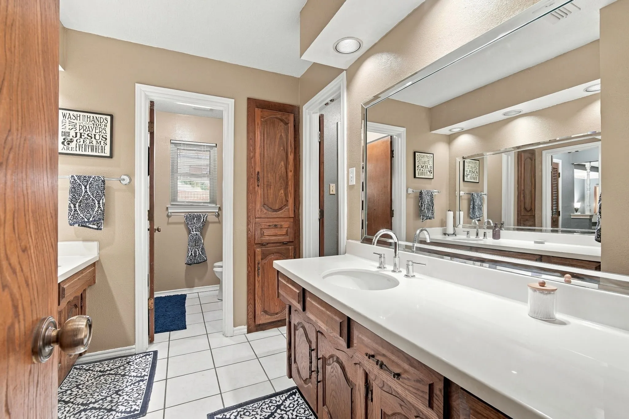 Single Family Residence For Sale in Dallas County , 1030 Shadywood Lane, De Soto, Texas 75115, 3 Bedroom, 2 Bathroom, 2 Garage spaces, 1,936 Sqft, built in 1973, mls#21388751, Real Estate Agent in De Soto, Homes For Sale in Dallas county, Homes For Sale in De Soto, Realtor in De Soto Texas, Real Estate Brokerage Independent Realty Texas, Luminita Cordes Realtor
