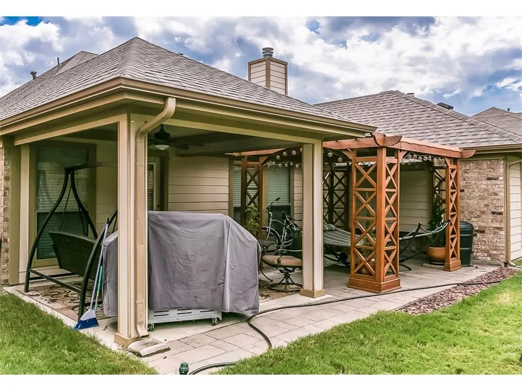 Single Family Residence For Rent in Denton County , 1505 Sparrow Lane, Aubrey, Texas 76227, 3 Bedroom, 2 Bathroom, 2 Garage spaces, 1,632 Sqft, built in 2007, mls#21388754, Real Estate Agent in Aubrey, Homes For Rent in Denton county, Homes For Rent in Aubrey, Realtor in Aubrey Texas, Real Estate Brokerage Independent Realty Texas, Luminita Cordes Realtor