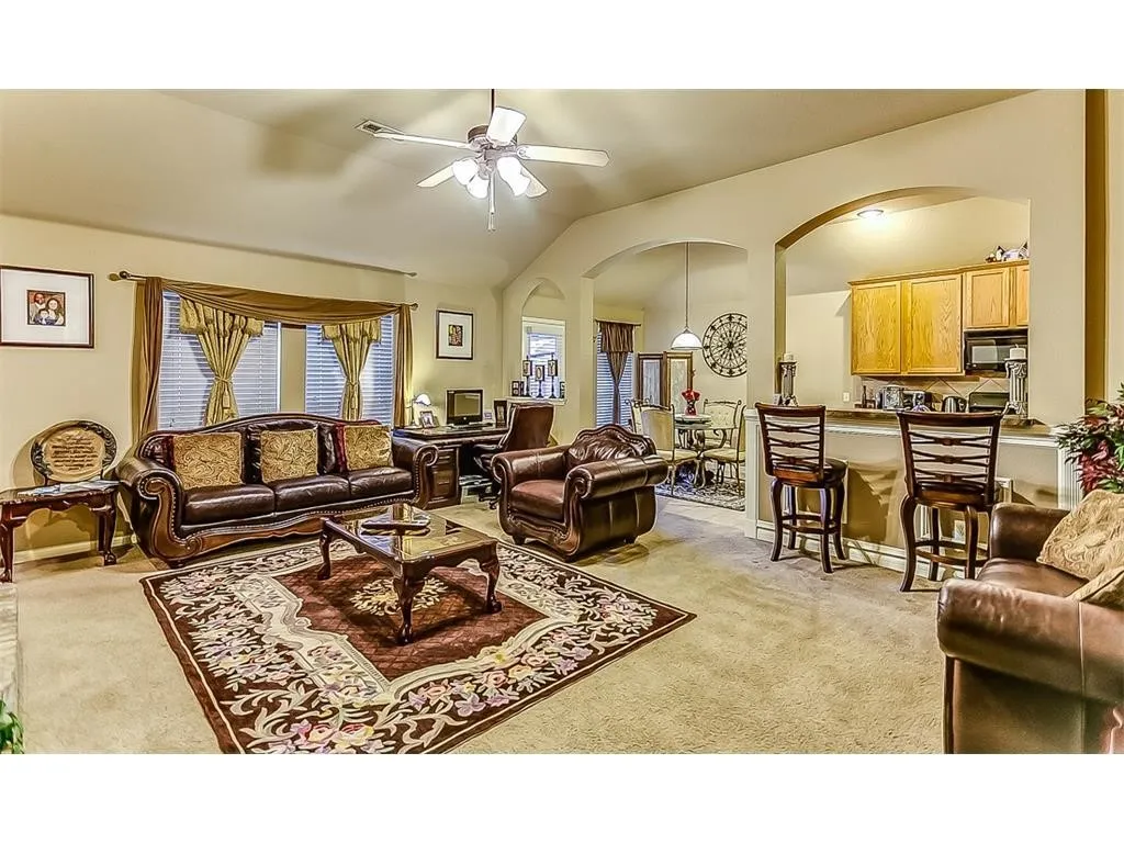 Single Family Residence For Rent in Denton County , 1505 Sparrow Lane, Aubrey, Texas 76227, 3 Bedroom, 2 Bathroom, 2 Garage spaces, 1,632 Sqft, built in 2007, mls#21388754, Real Estate Agent in Aubrey, Homes For Rent in Denton county, Homes For Rent in Aubrey, Realtor in Aubrey Texas, Real Estate Brokerage Independent Realty Texas, Luminita Cordes Realtor