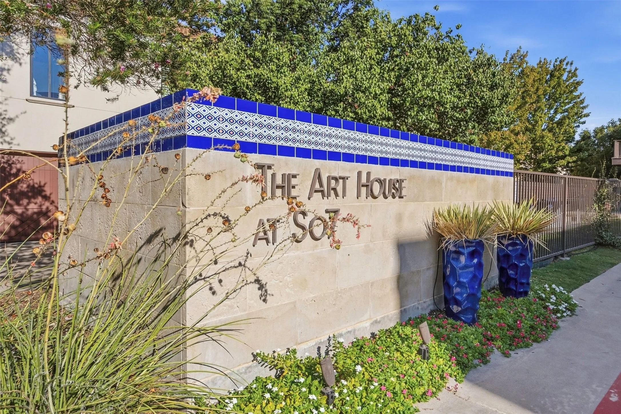 Condominium For Sale in Tarrant County , 2604 Museum Way 2106, Fort Worth, Texas 76107, 2 Bedroom, 3 Bathroom, 2 Garage spaces, 2,291 Sqft, built in 2006, mls#21388758, Real Estate Agent in Fort Worth, Homes For Sale in Tarrant county, Homes For Sale in Fort Worth, Realtor in Fort Worth Texas, Real Estate Brokerage Independent Realty Texas, Luminita Cordes Realtor