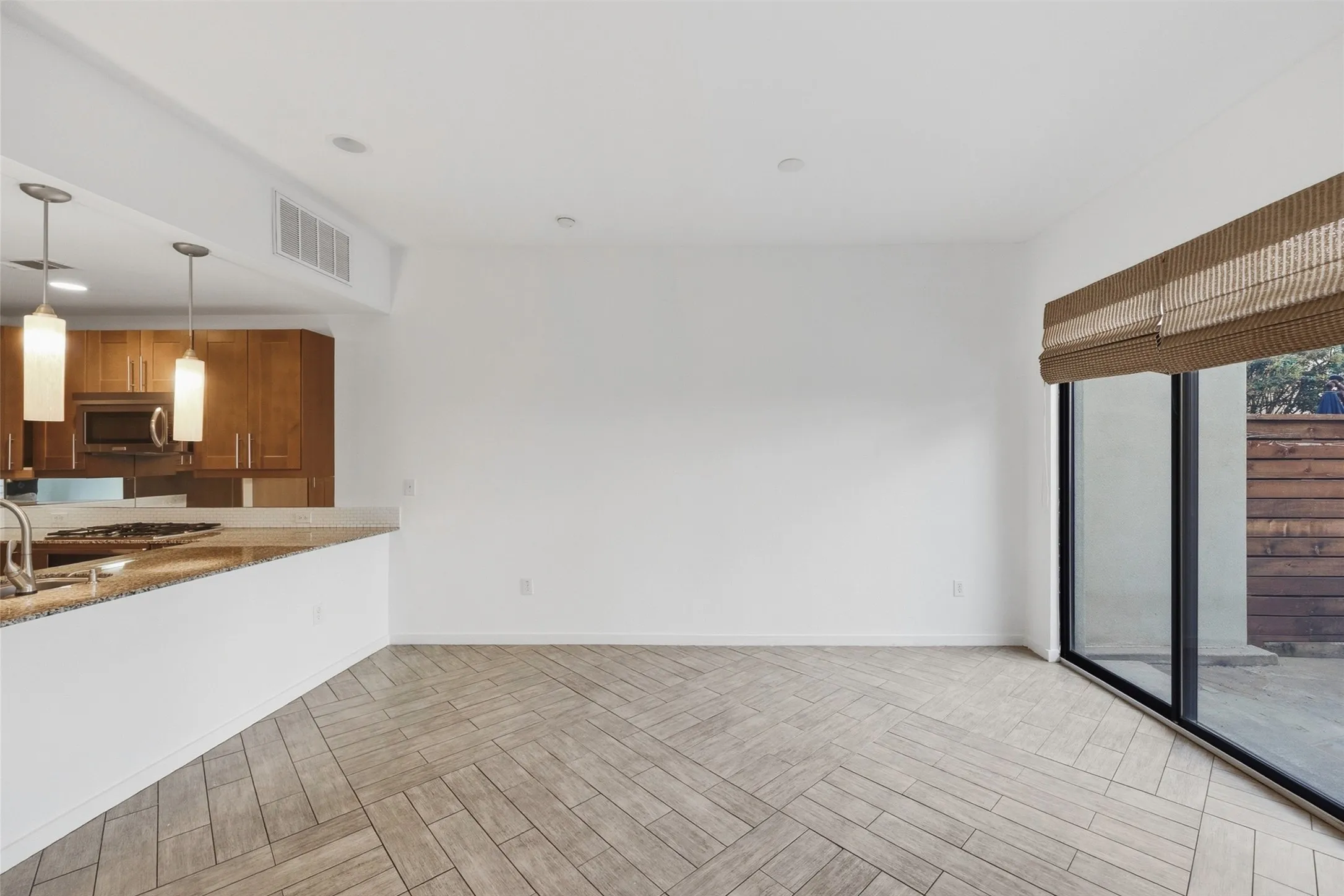 Condominium For Sale in Tarrant County , 2604 Museum Way 2106, Fort Worth, Texas 76107, 2 Bedroom, 3 Bathroom, 2 Garage spaces, 2,291 Sqft, built in 2006, mls#21388758, Real Estate Agent in Fort Worth, Homes For Sale in Tarrant county, Homes For Sale in Fort Worth, Realtor in Fort Worth Texas, Real Estate Brokerage Independent Realty Texas, Luminita Cordes Realtor