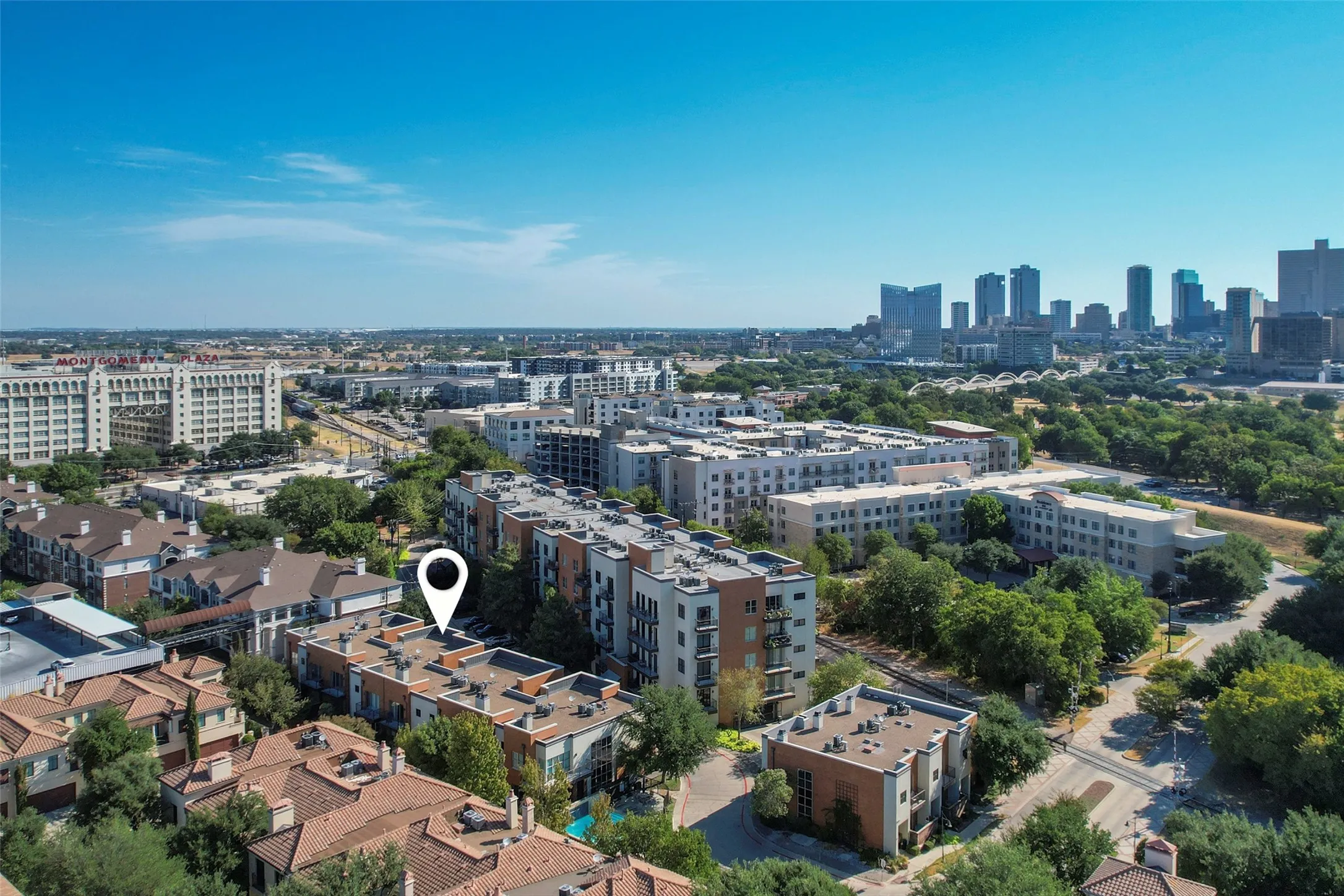 Condominium For Sale in Tarrant County , 2604 Museum Way 2106, Fort Worth, Texas 76107, 2 Bedroom, 3 Bathroom, 2 Garage spaces, 2,291 Sqft, built in 2006, mls#21388758, Real Estate Agent in Fort Worth, Homes For Sale in Tarrant county, Homes For Sale in Fort Worth, Realtor in Fort Worth Texas, Real Estate Brokerage Independent Realty Texas, Luminita Cordes Realtor