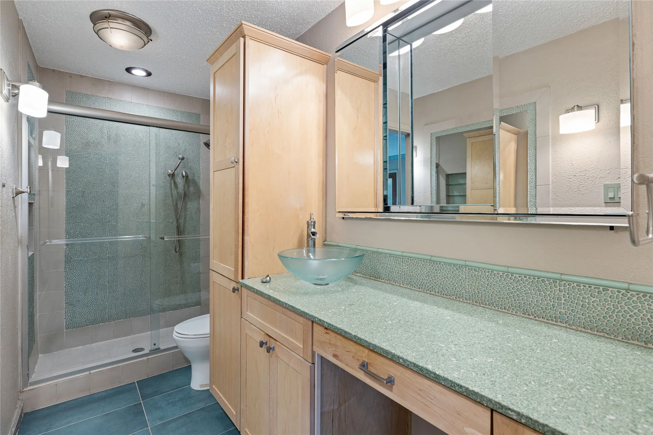 Updated Primary Bathroom