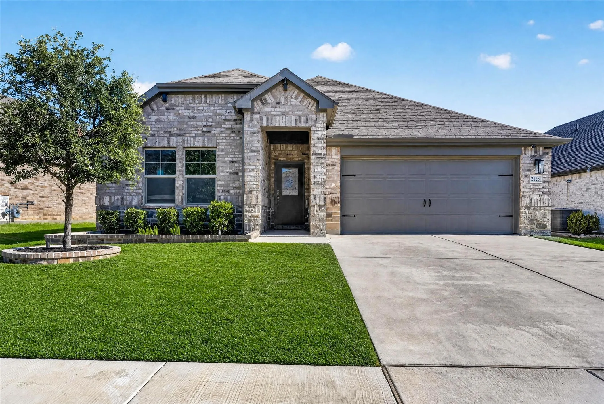 Single Family Residence For Sale in Tarrant County , 2128 Gill Star Drive, Haslet, Texas 76052, 4 Bedroom, 3 Bathroom, 2 Garage spaces, 2,011 Sqft, built in 2021, mls#21387042, Real Estate Agent in Haslet, Homes For Sale in Tarrant county, Homes For Sale in Haslet, Realtor in Haslet Texas, Real Estate Brokerage Independent Realty Texas, Luminita Cordes Realtor