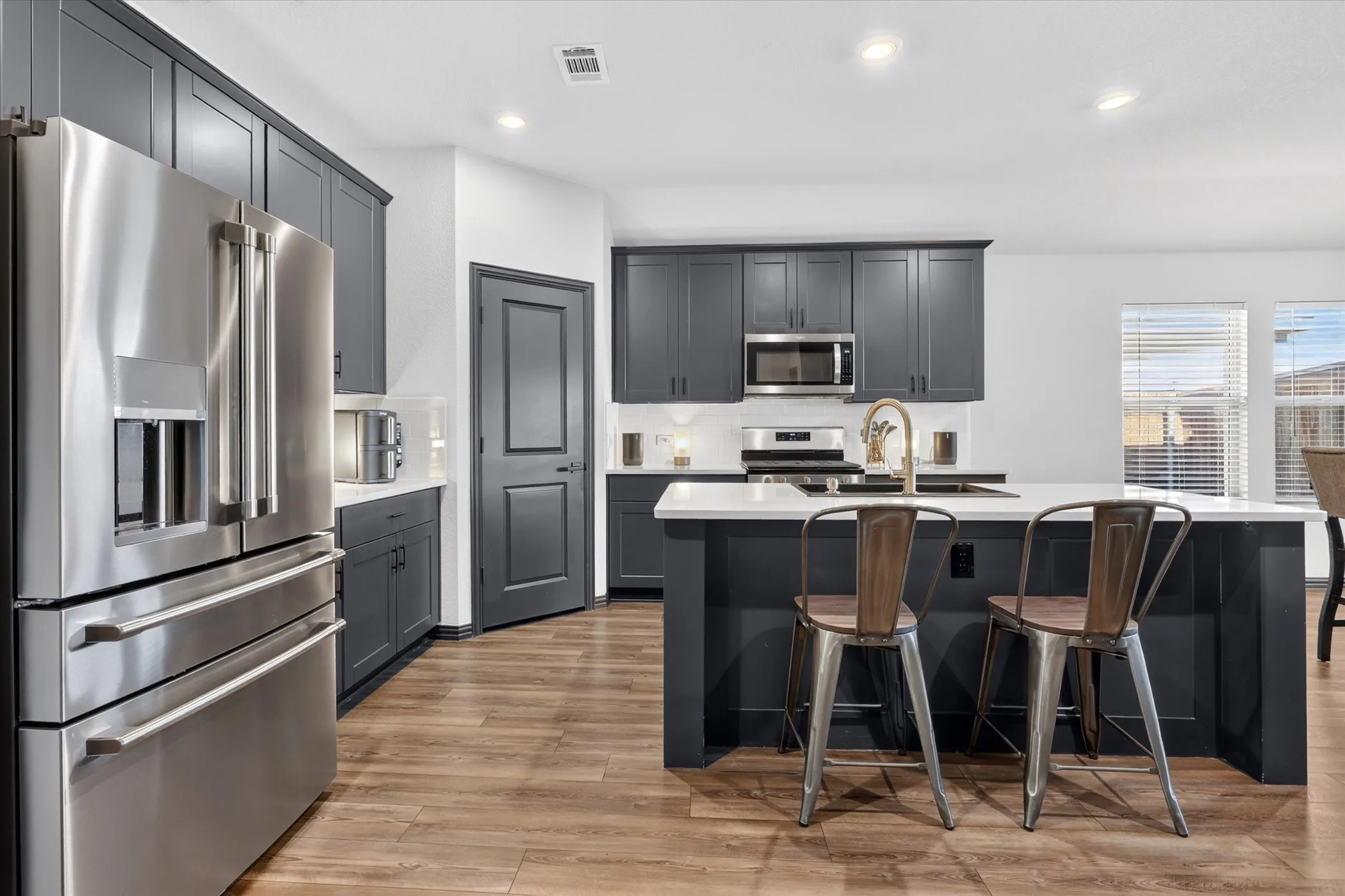 Single Family Residence For Sale in Tarrant County , 2128 Gill Star Drive, Haslet, Texas 76052, 4 Bedroom, 3 Bathroom, 2 Garage spaces, 2,011 Sqft, built in 2021, mls#21387042, Real Estate Agent in Haslet, Homes For Sale in Tarrant county, Homes For Sale in Haslet, Realtor in Haslet Texas, Real Estate Brokerage Independent Realty Texas, Luminita Cordes Realtor