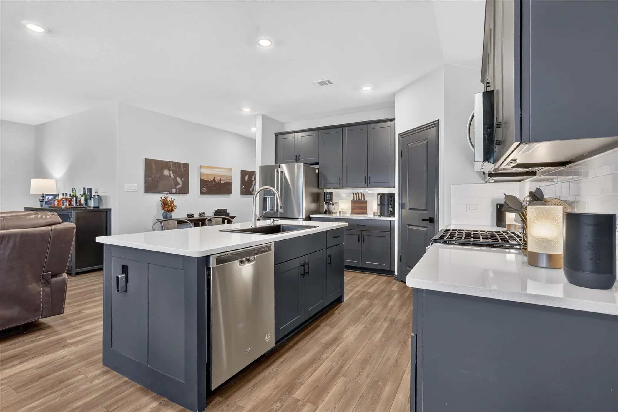 Single Family Residence For Sale in Tarrant County , 2128 Gill Star Drive, Haslet, Texas 76052, 4 Bedroom, 3 Bathroom, 2 Garage spaces, 2,011 Sqft, built in 2021, mls#21387042, Real Estate Agent in Haslet, Homes For Sale in Tarrant county, Homes For Sale in Haslet, Realtor in Haslet Texas, Real Estate Brokerage Independent Realty Texas, Luminita Cordes Realtor