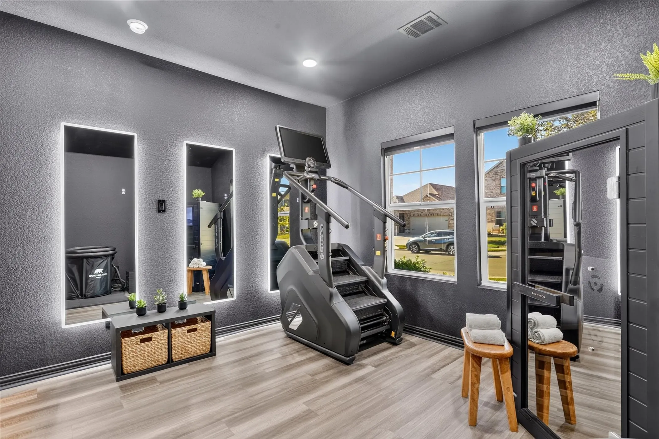 Single Family Residence For Sale in Tarrant County , 2128 Gill Star Drive, Haslet, Texas 76052, 4 Bedroom, 3 Bathroom, 2 Garage spaces, 2,011 Sqft, built in 2021, mls#21387042, Real Estate Agent in Haslet, Homes For Sale in Tarrant county, Homes For Sale in Haslet, Realtor in Haslet Texas, Real Estate Brokerage Independent Realty Texas, Luminita Cordes Realtor