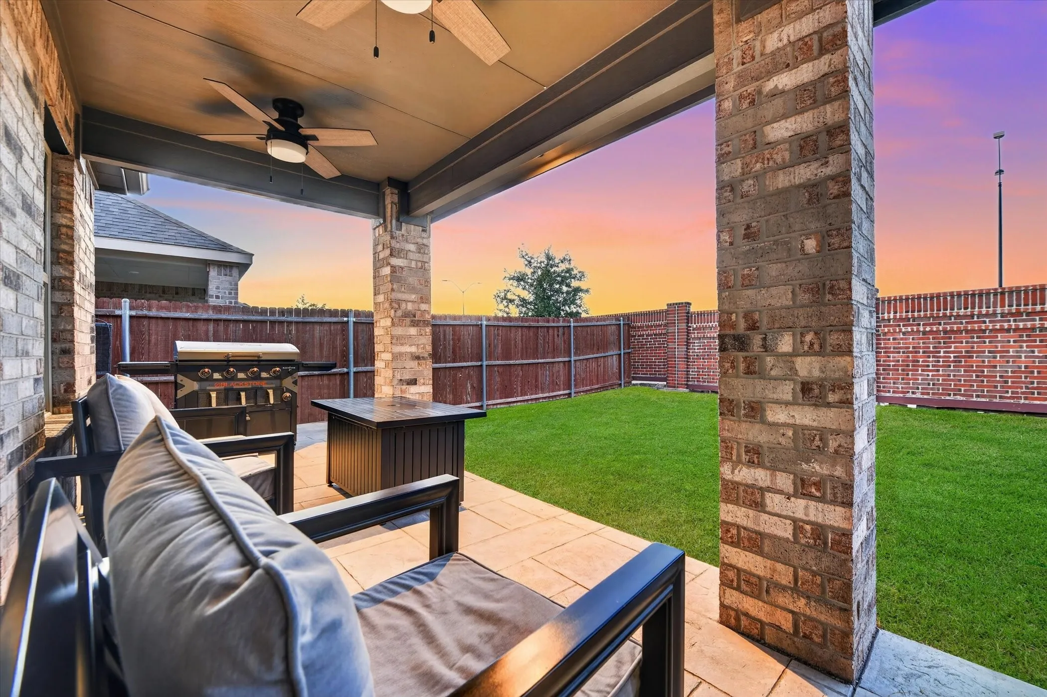 Single Family Residence For Sale in Tarrant County , 2128 Gill Star Drive, Haslet, Texas 76052, 4 Bedroom, 3 Bathroom, 2 Garage spaces, 2,011 Sqft, built in 2021, mls#21387042, Real Estate Agent in Haslet, Homes For Sale in Tarrant county, Homes For Sale in Haslet, Realtor in Haslet Texas, Real Estate Brokerage Independent Realty Texas, Luminita Cordes Realtor