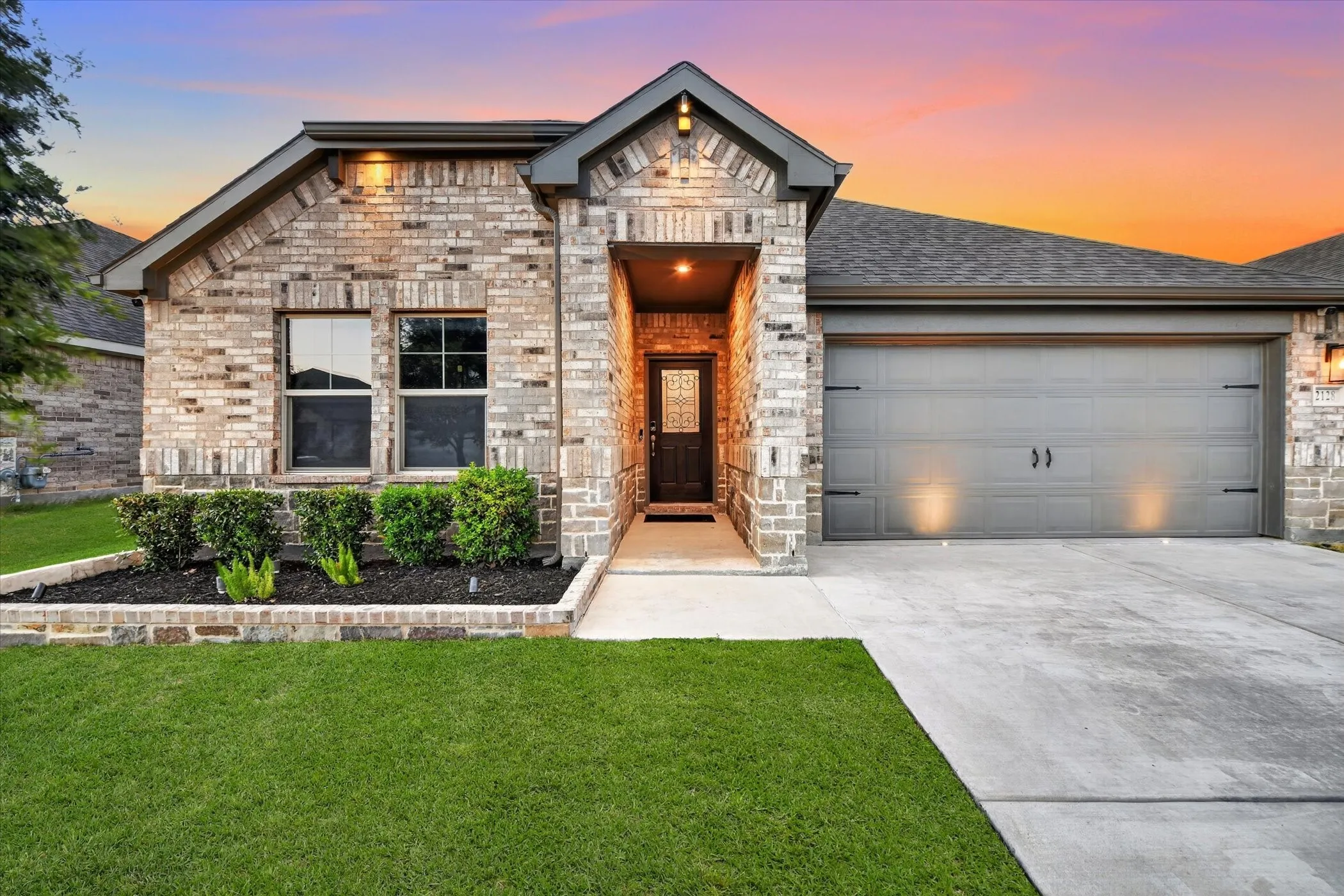 Single Family Residence For Sale in Tarrant County , 2128 Gill Star Drive, Haslet, Texas 76052, 4 Bedroom, 3 Bathroom, 2 Garage spaces, 2,011 Sqft, built in 2021, mls#21387042, Real Estate Agent in Haslet, Homes For Sale in Tarrant county, Homes For Sale in Haslet, Realtor in Haslet Texas, Real Estate Brokerage Independent Realty Texas, Luminita Cordes Realtor
