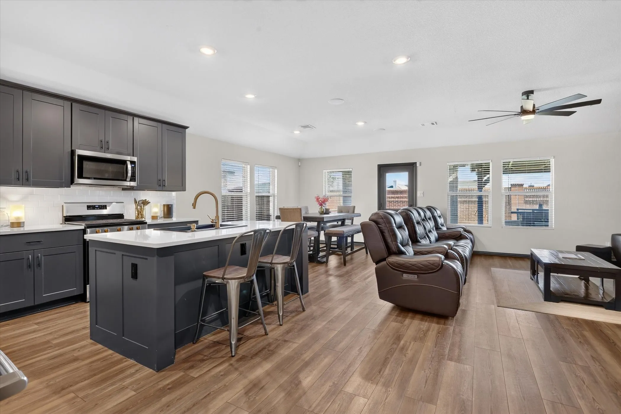 Single Family Residence For Sale in Tarrant County , 2128 Gill Star Drive, Haslet, Texas 76052, 4 Bedroom, 3 Bathroom, 2 Garage spaces, 2,011 Sqft, built in 2021, mls#21387042, Real Estate Agent in Haslet, Homes For Sale in Tarrant county, Homes For Sale in Haslet, Realtor in Haslet Texas, Real Estate Brokerage Independent Realty Texas, Luminita Cordes Realtor