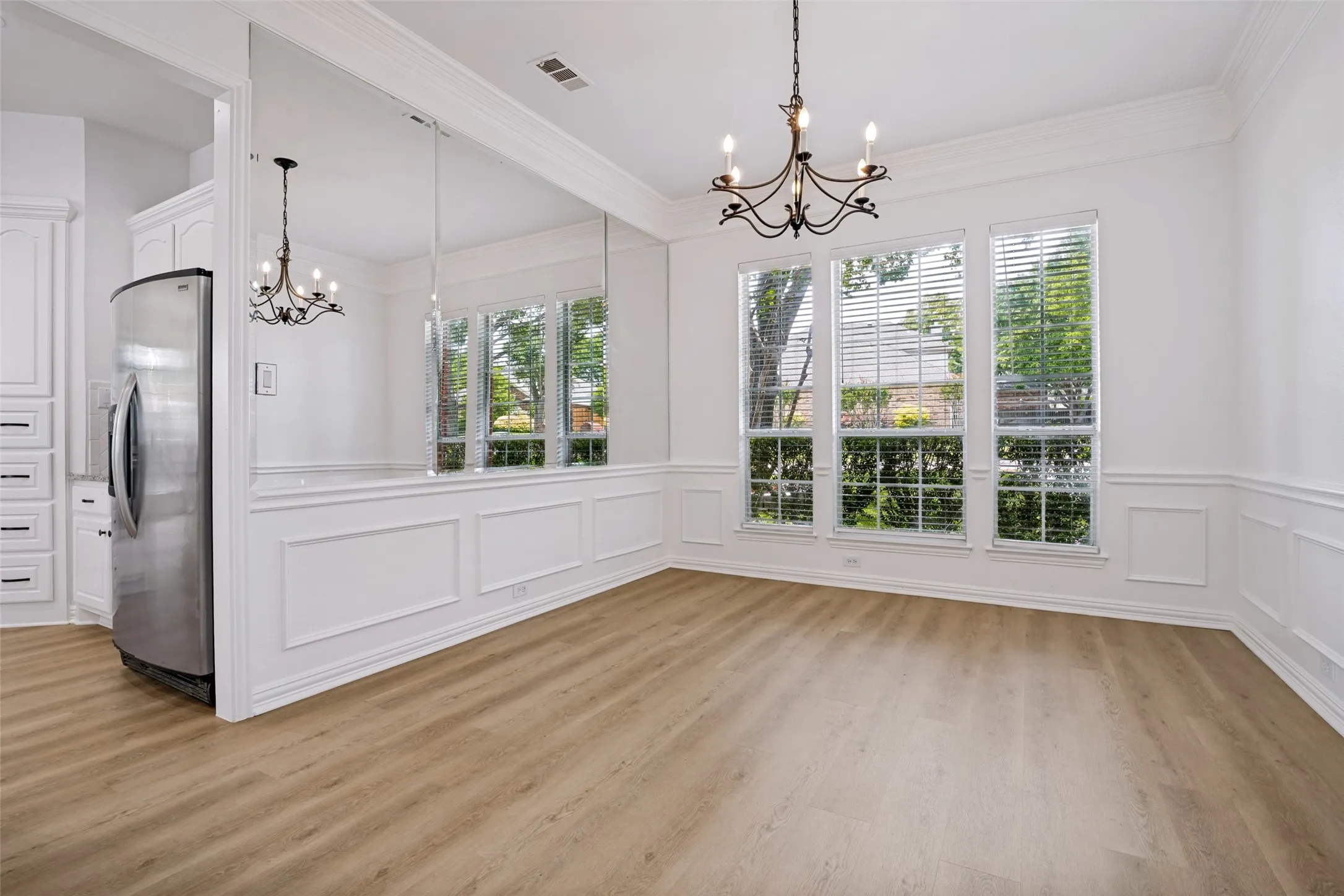 Single Family Residence For Rent in Collin County , 4505 Winter Park Drive, Richardson, Texas 75082, 5 Bedroom, 4 Bathroom, 3 Garage spaces, 3,795 Sqft, built in 1999, mls#21387932, Real Estate Agent in Richardson, Homes For Rent in Collin county, Homes For Rent in Richardson, Realtor in Richardson Texas, Real Estate Brokerage Independent Realty Texas, Luminita Cordes Realtor