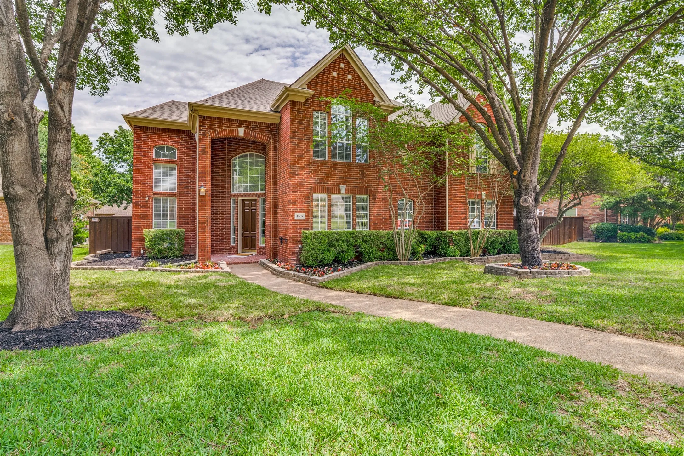 Single Family Residence For Rent in Collin County , 4505 Winter Park Drive, Richardson, Texas 75082, 5 Bedroom, 4 Bathroom, 3 Garage spaces, 3,795 Sqft, built in 1999, mls#21387932, Real Estate Agent in Richardson, Homes For Rent in Collin county, Homes For Rent in Richardson, Realtor in Richardson Texas, Real Estate Brokerage Independent Realty Texas, Luminita Cordes Realtor