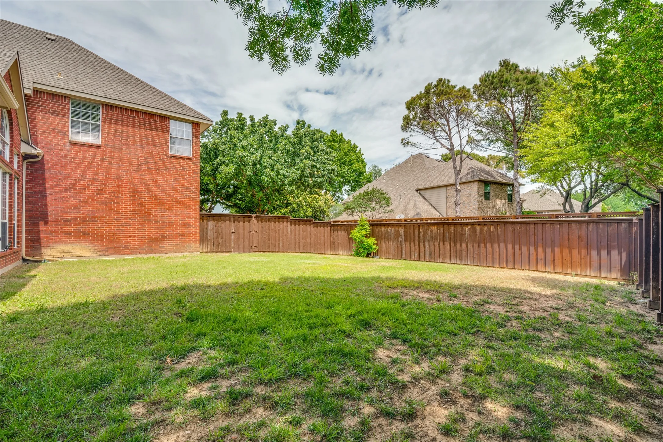 Single Family Residence For Rent in Collin County , 4505 Winter Park Drive, Richardson, Texas 75082, 5 Bedroom, 4 Bathroom, 3 Garage spaces, 3,795 Sqft, built in 1999, mls#21387932, Real Estate Agent in Richardson, Homes For Rent in Collin county, Homes For Rent in Richardson, Realtor in Richardson Texas, Real Estate Brokerage Independent Realty Texas, Luminita Cordes Realtor