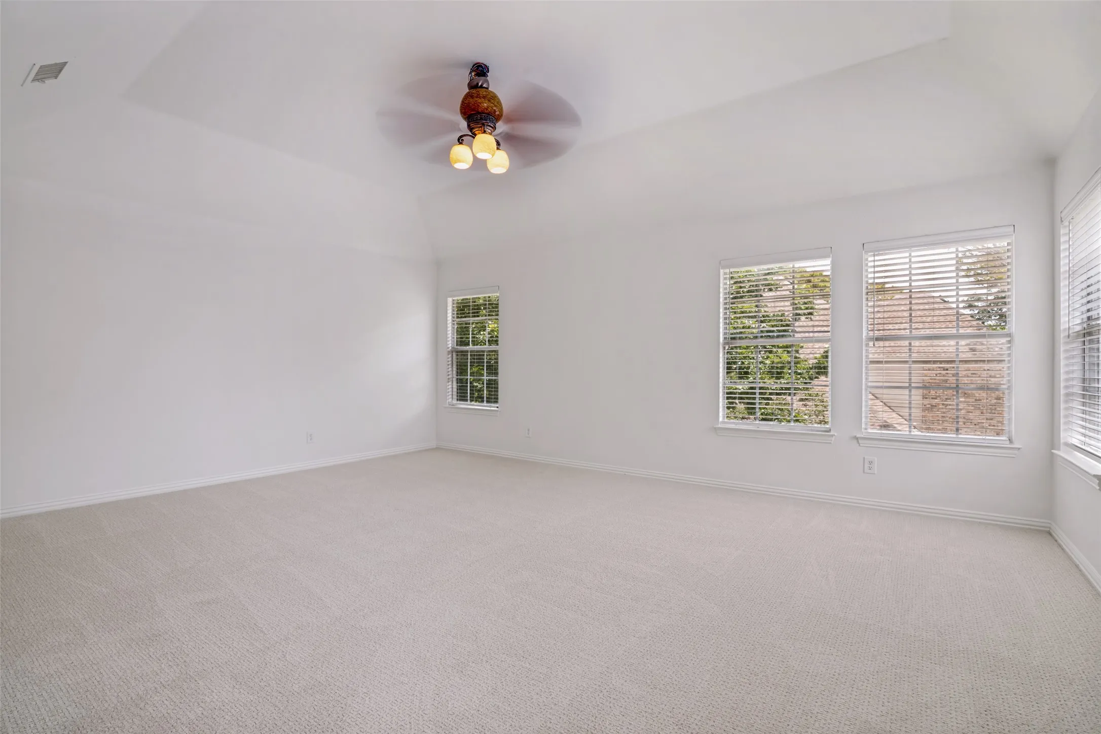 Single Family Residence For Rent in Collin County , 4505 Winter Park Drive, Richardson, Texas 75082, 5 Bedroom, 4 Bathroom, 3 Garage spaces, 3,795 Sqft, built in 1999, mls#21387932, Real Estate Agent in Richardson, Homes For Rent in Collin county, Homes For Rent in Richardson, Realtor in Richardson Texas, Real Estate Brokerage Independent Realty Texas, Luminita Cordes Realtor