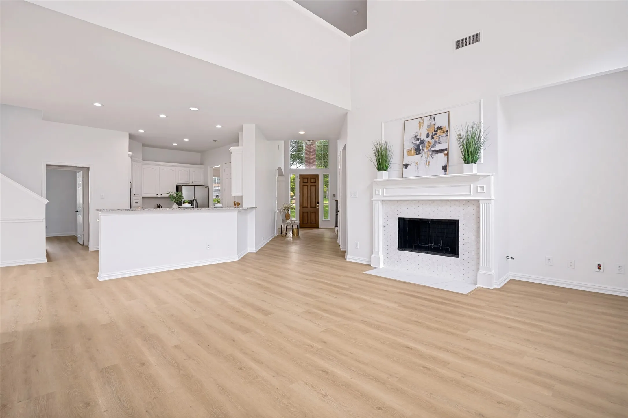 Single Family Residence For Rent in Collin County , 4505 Winter Park Drive, Richardson, Texas 75082, 5 Bedroom, 4 Bathroom, 3 Garage spaces, 3,795 Sqft, built in 1999, mls#21387932, Real Estate Agent in Richardson, Homes For Rent in Collin county, Homes For Rent in Richardson, Realtor in Richardson Texas, Real Estate Brokerage Independent Realty Texas, Luminita Cordes Realtor