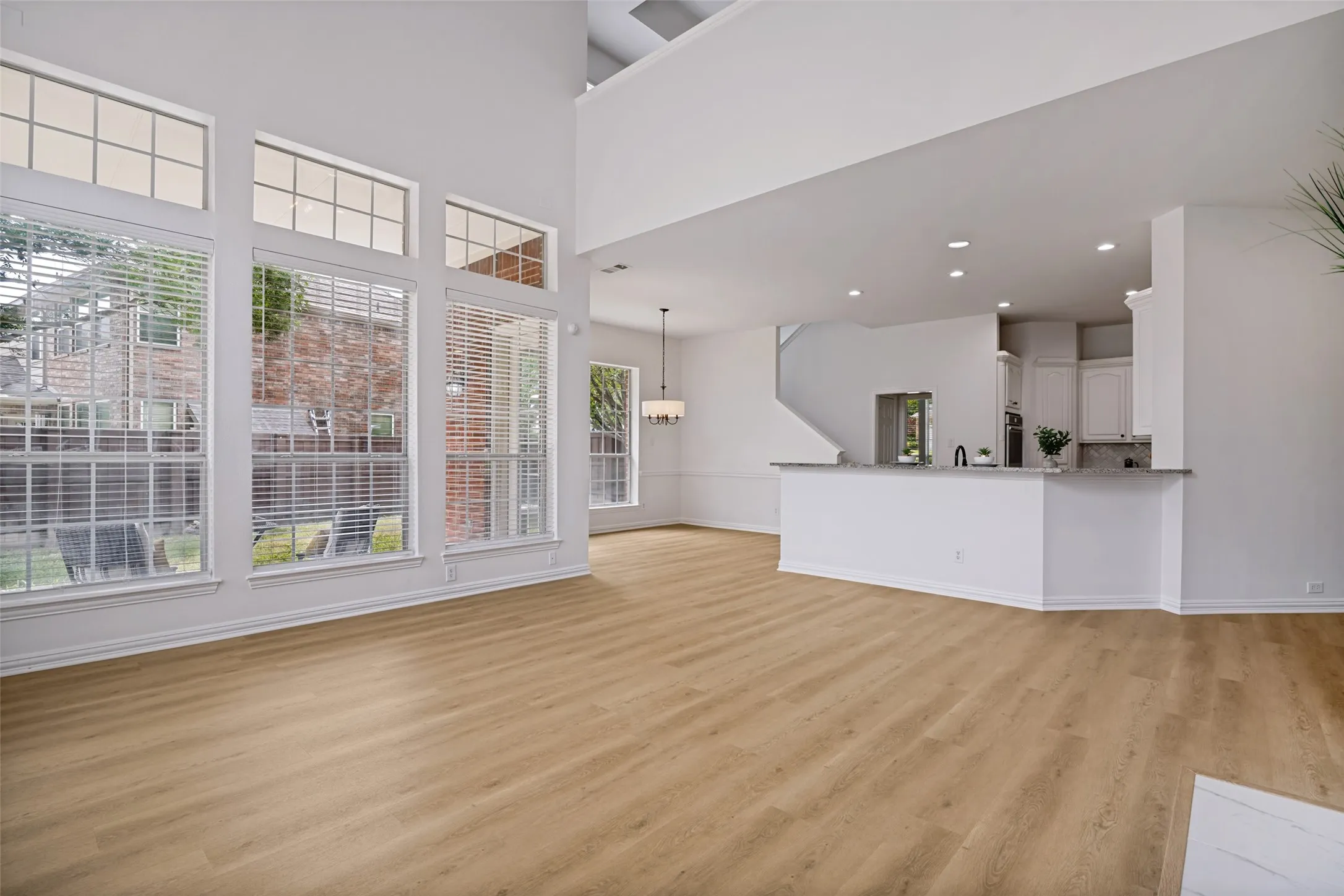 Single Family Residence For Rent in Collin County , 4505 Winter Park Drive, Richardson, Texas 75082, 5 Bedroom, 4 Bathroom, 3 Garage spaces, 3,795 Sqft, built in 1999, mls#21387932, Real Estate Agent in Richardson, Homes For Rent in Collin county, Homes For Rent in Richardson, Realtor in Richardson Texas, Real Estate Brokerage Independent Realty Texas, Luminita Cordes Realtor
