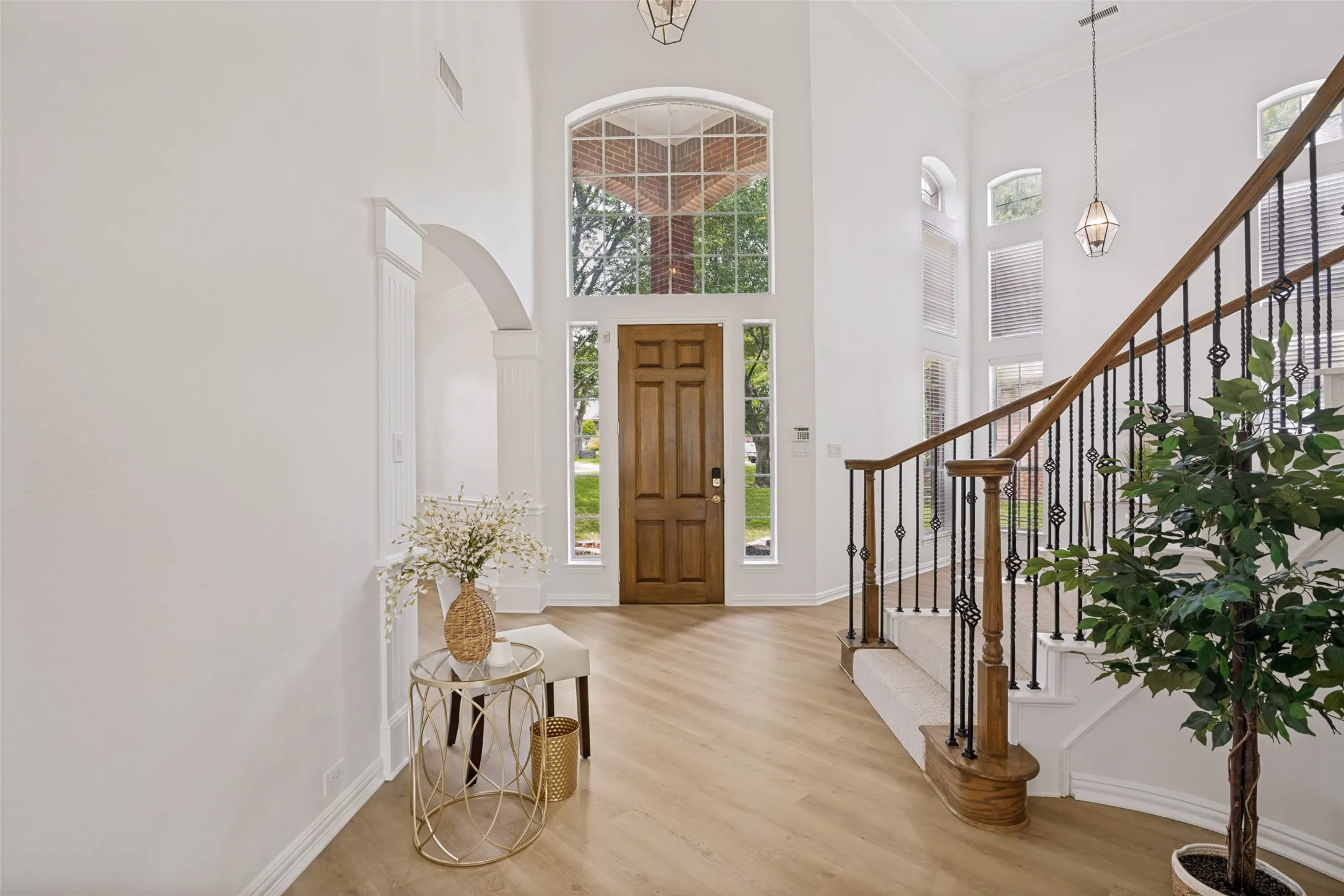 Single Family Residence For Rent in Collin County , 4505 Winter Park Drive, Richardson, Texas 75082, 5 Bedroom, 4 Bathroom, 3 Garage spaces, 3,795 Sqft, built in 1999, mls#21387932, Real Estate Agent in Richardson, Homes For Rent in Collin county, Homes For Rent in Richardson, Realtor in Richardson Texas, Real Estate Brokerage Independent Realty Texas, Luminita Cordes Realtor