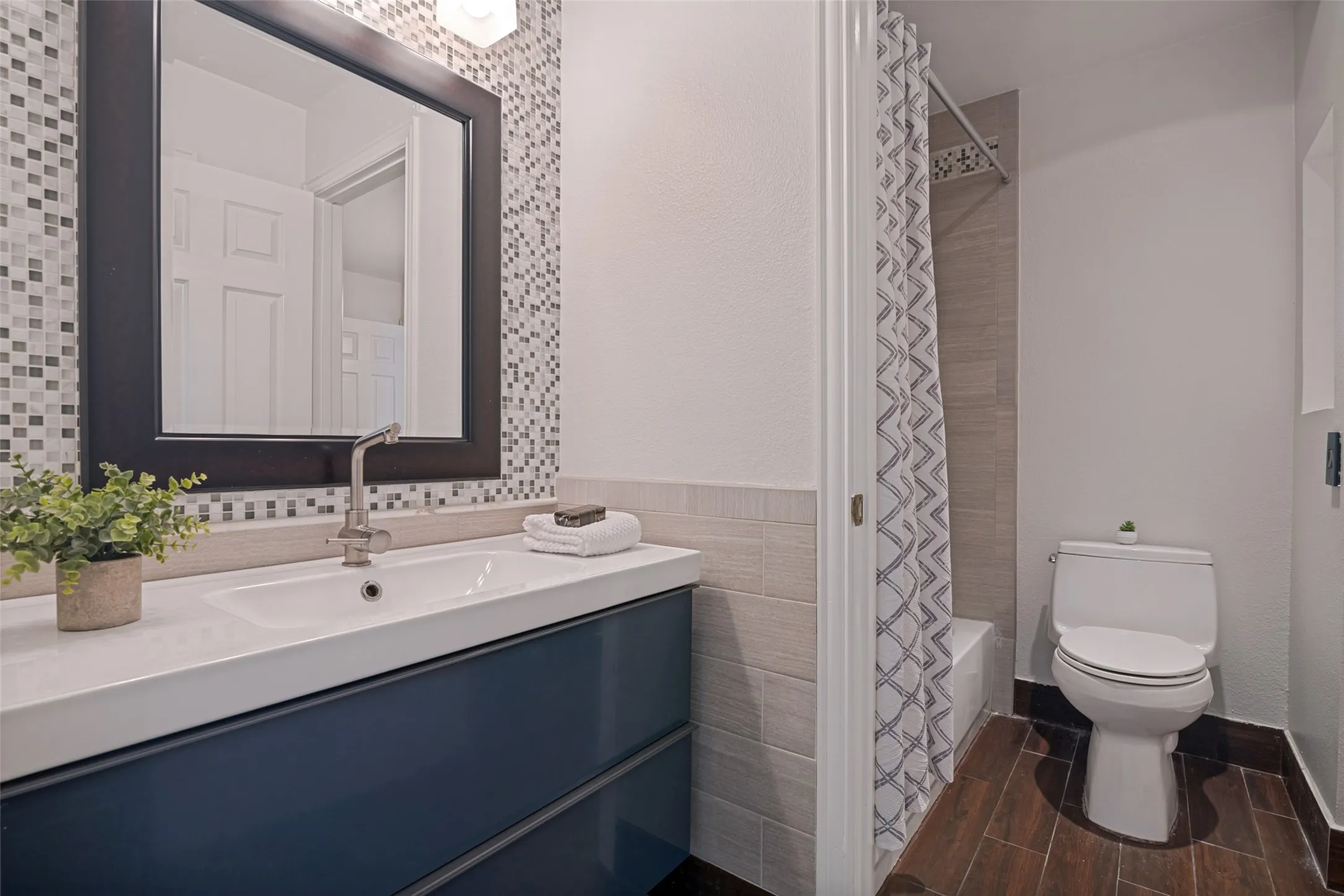 Single Family Residence For Rent in Collin County , 4505 Winter Park Drive, Richardson, Texas 75082, 5 Bedroom, 4 Bathroom, 3 Garage spaces, 3,795 Sqft, built in 1999, mls#21387932, Real Estate Agent in Richardson, Homes For Rent in Collin county, Homes For Rent in Richardson, Realtor in Richardson Texas, Real Estate Brokerage Independent Realty Texas, Luminita Cordes Realtor