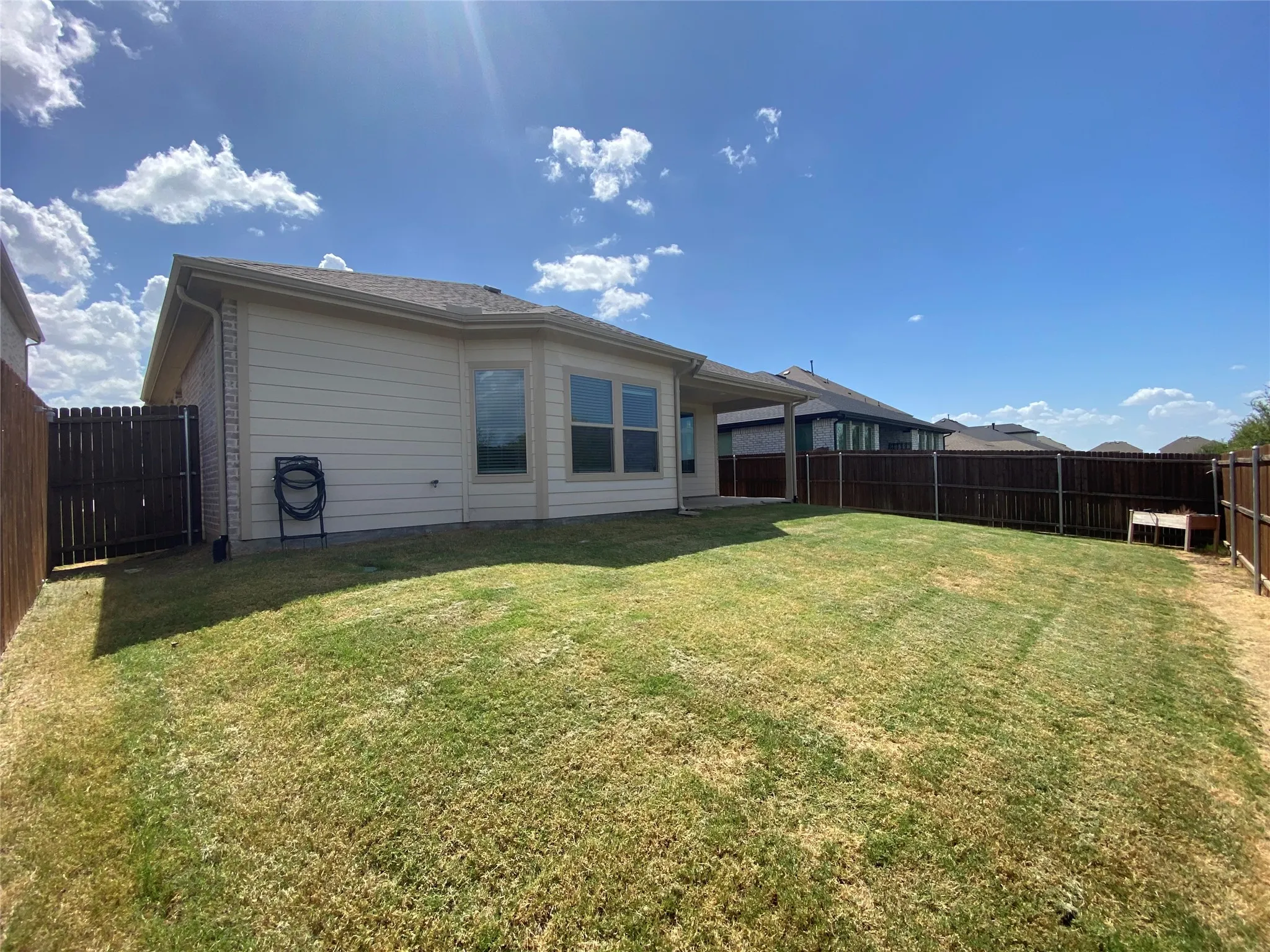 Single Family Residence For Sale in Rockwall County , 852 Reynolds Drive, Fate, Texas 75087, 4 Bedroom, 3 Bathroom, 2 Garage spaces, 2,181 Sqft, built in 2023, mls#21388784, Real Estate Agent in Fate, Homes For Sale in Rockwall county, Homes For Sale in Fate, Realtor in Fate Texas, Real Estate Brokerage Independent Realty Texas, Luminita Cordes Realtor
